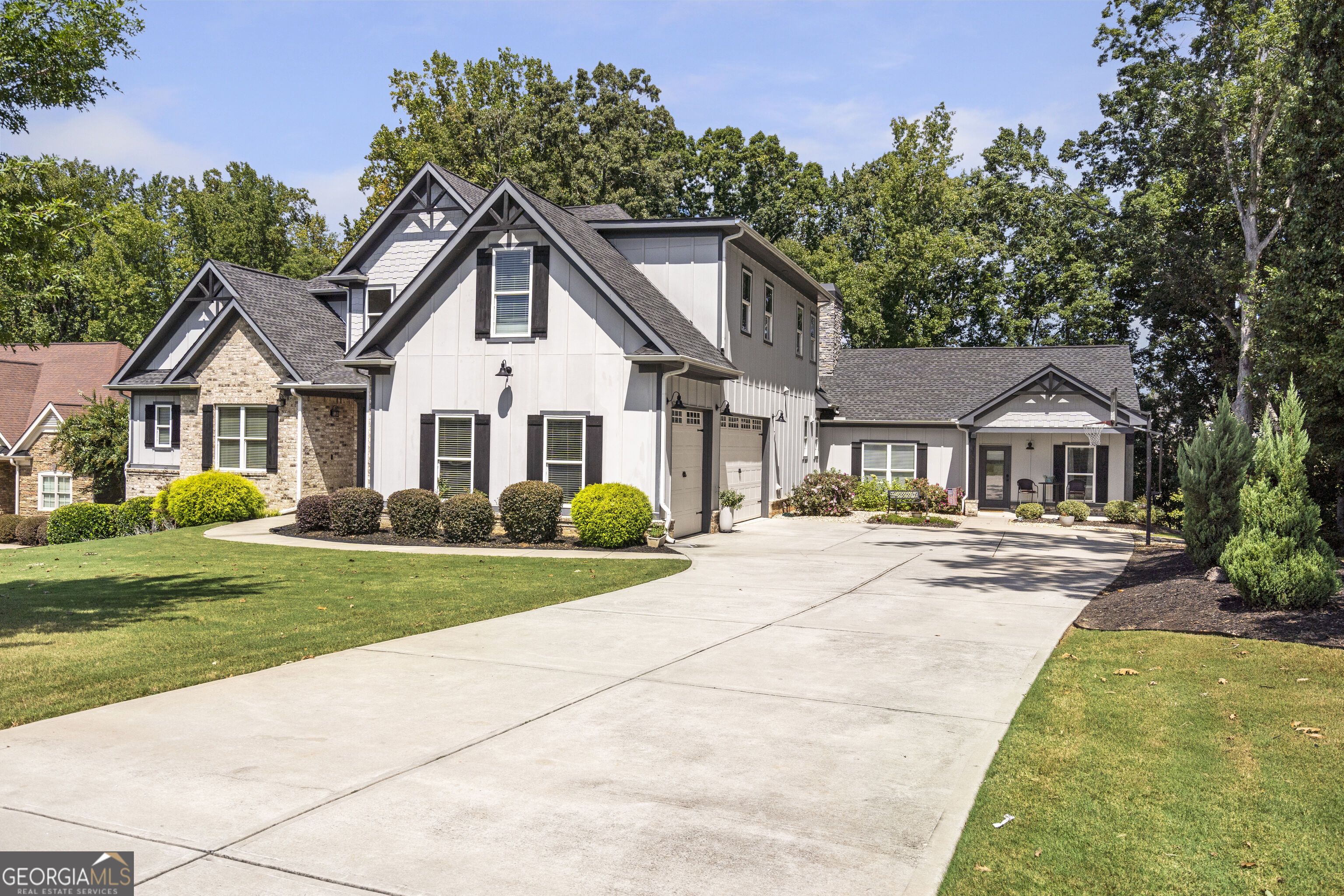 2126 Saddle Creek Drive Property Photo 11