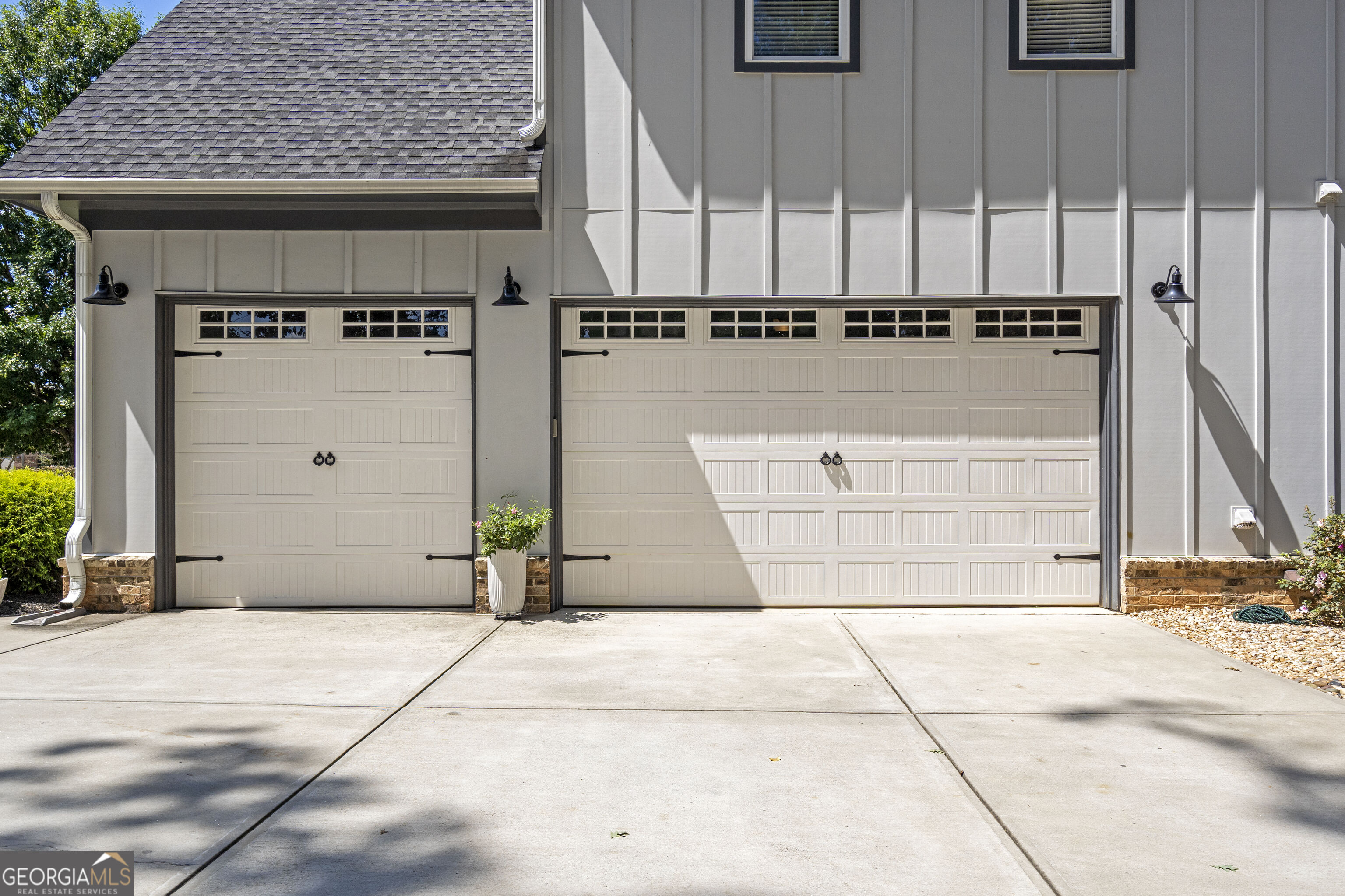 2126 Saddle Creek Drive Property Photo 12