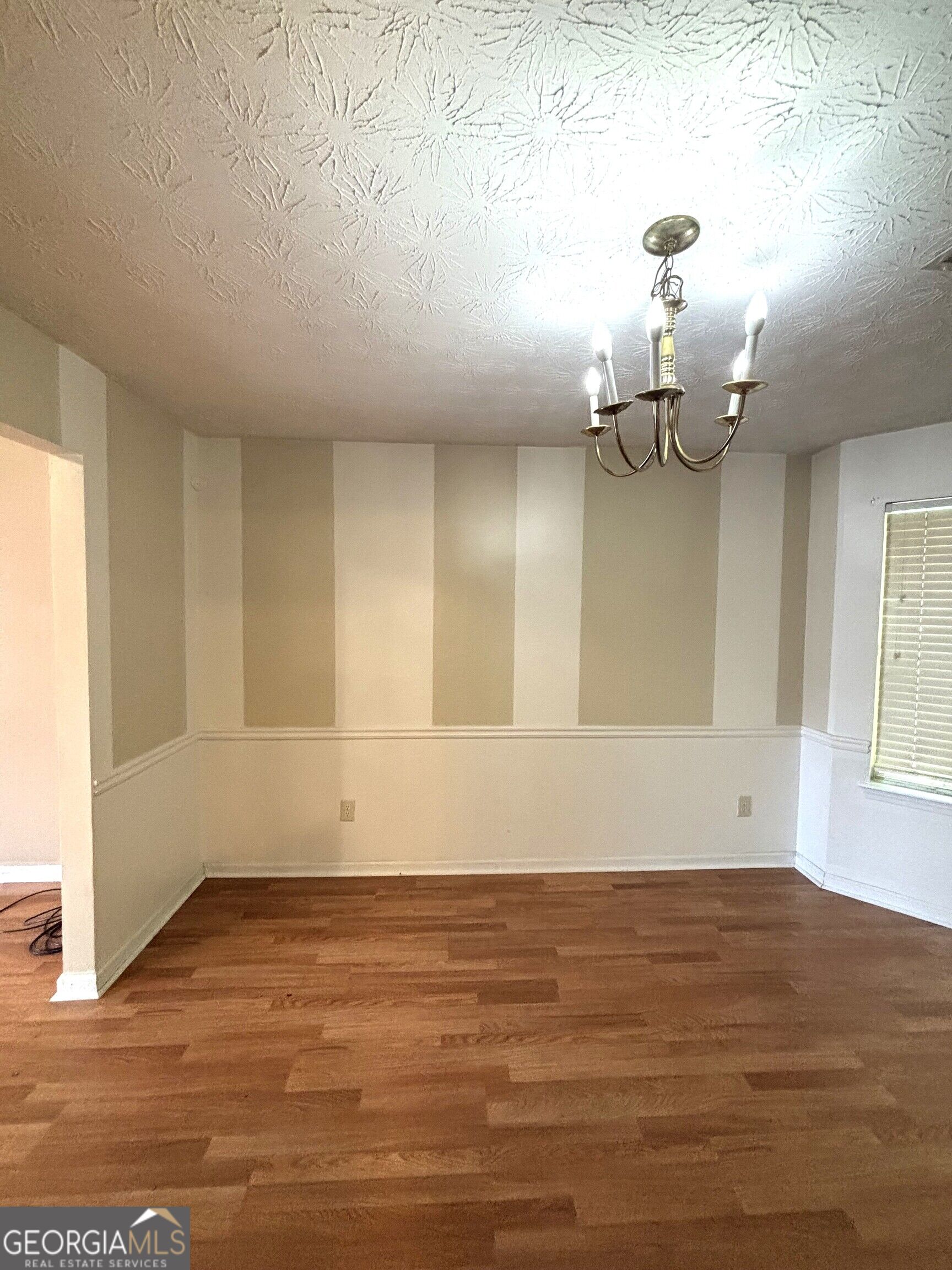 5452 Perching Place Property Photo 3