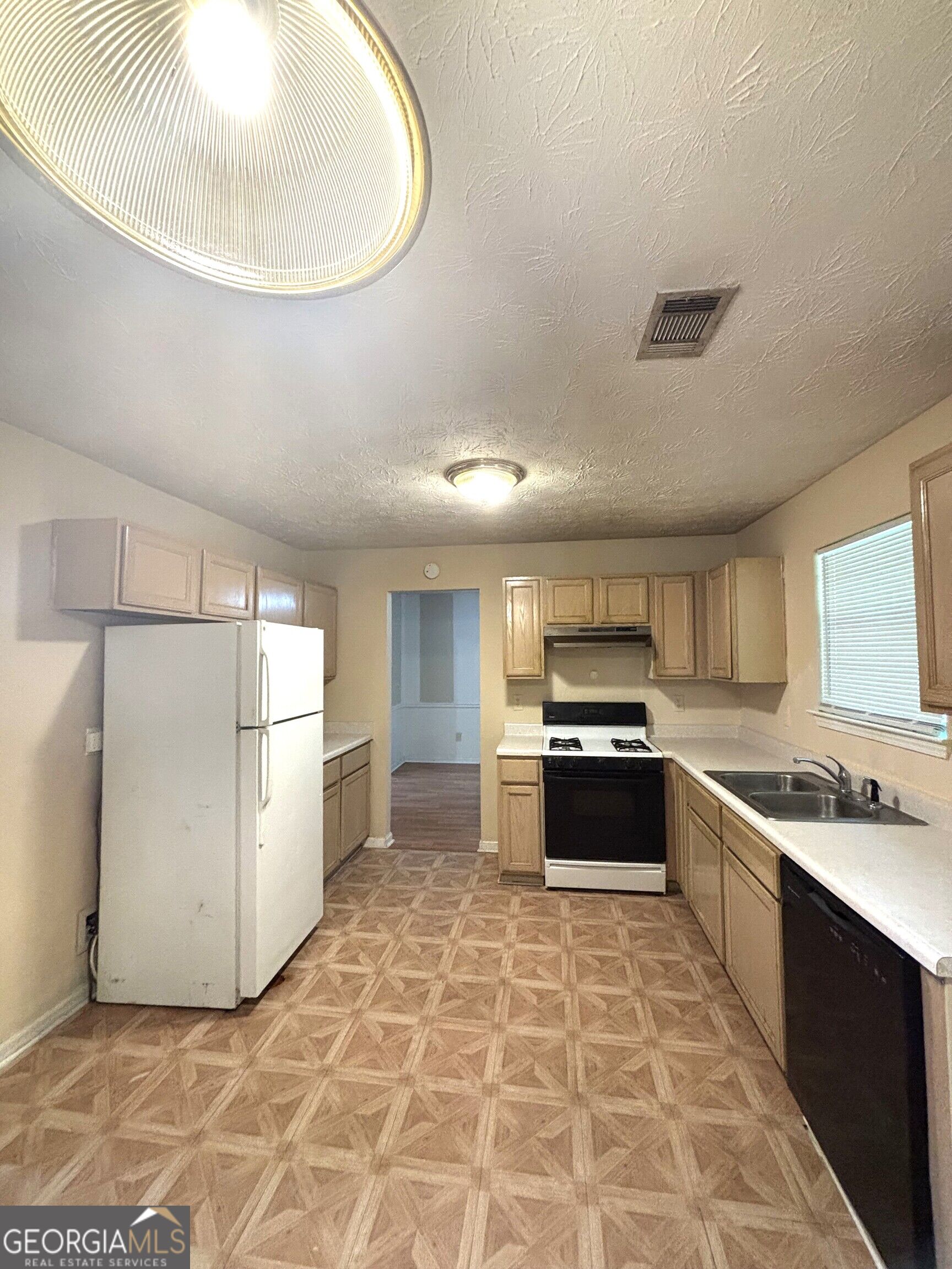 5452 Perching Place Property Photo 5