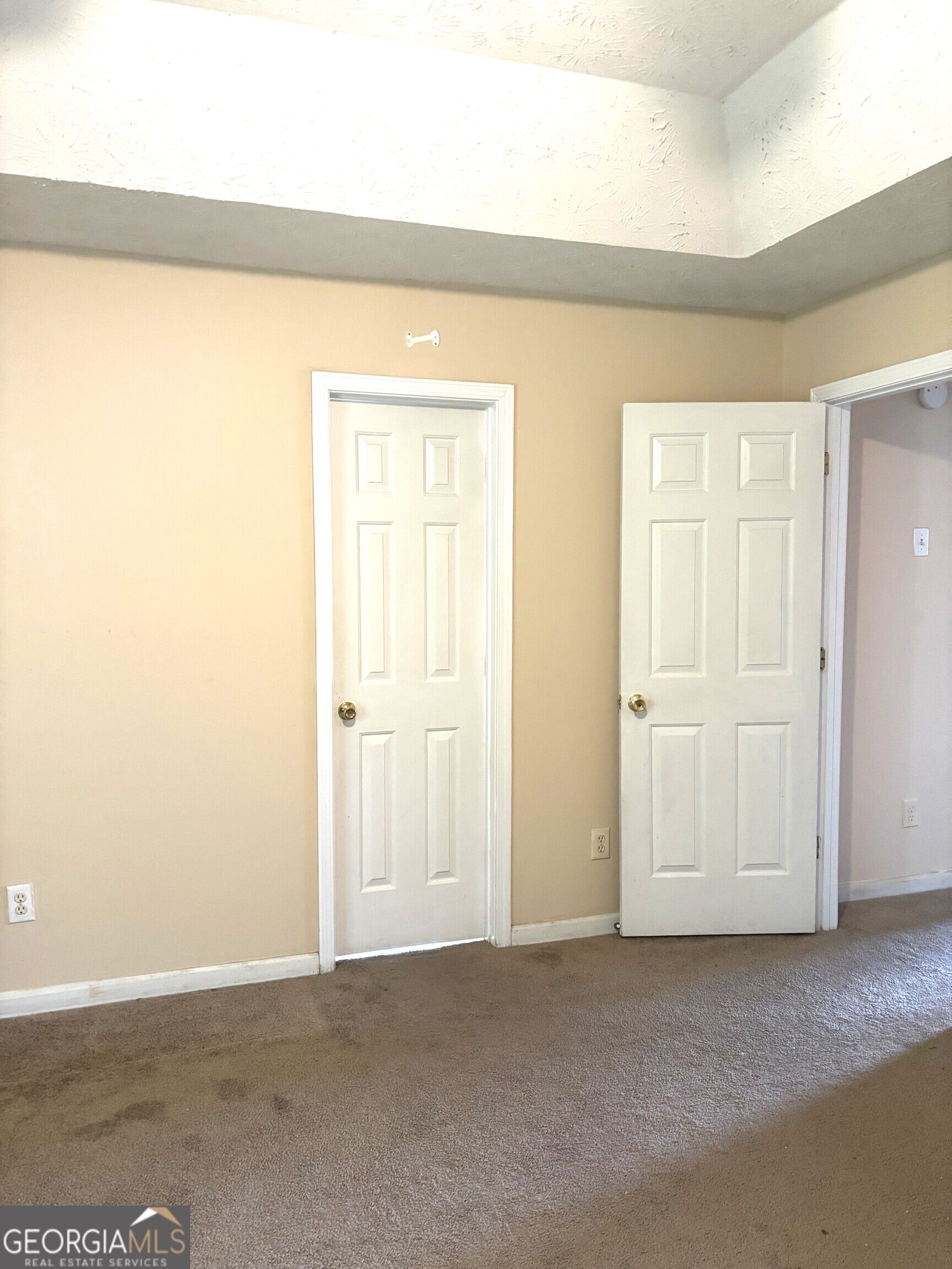 5452 Perching Place Property Photo 16