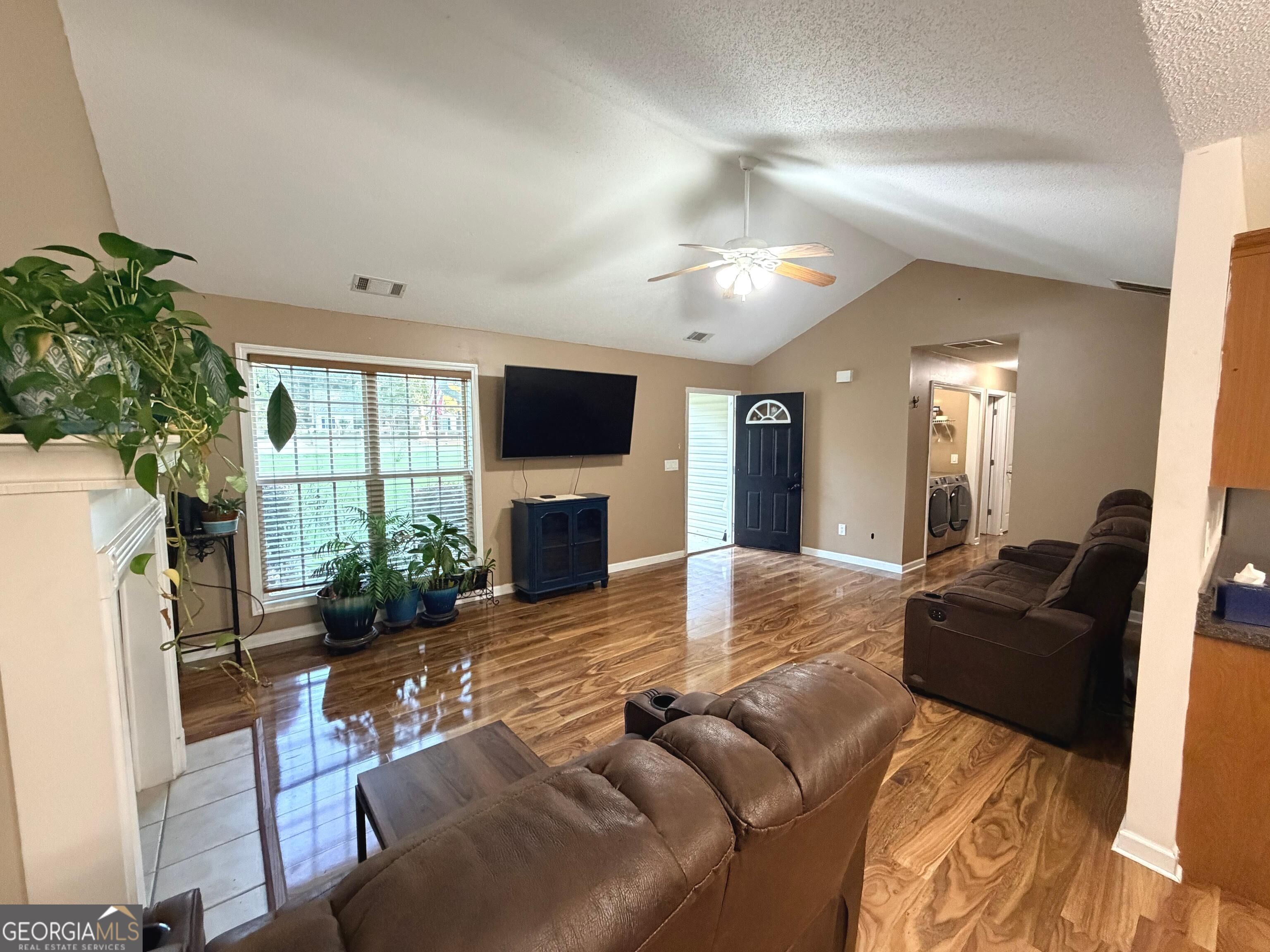 334 Evans Road Property Photo 6