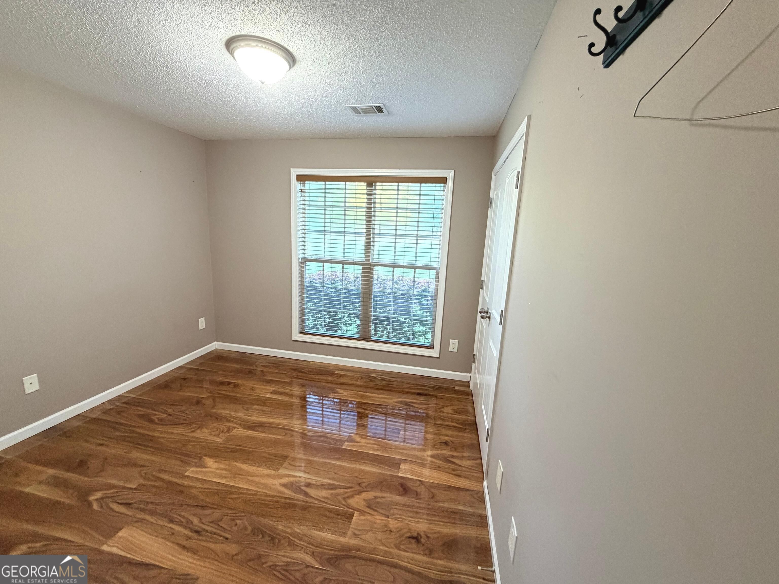 334 Evans Road Property Photo 8