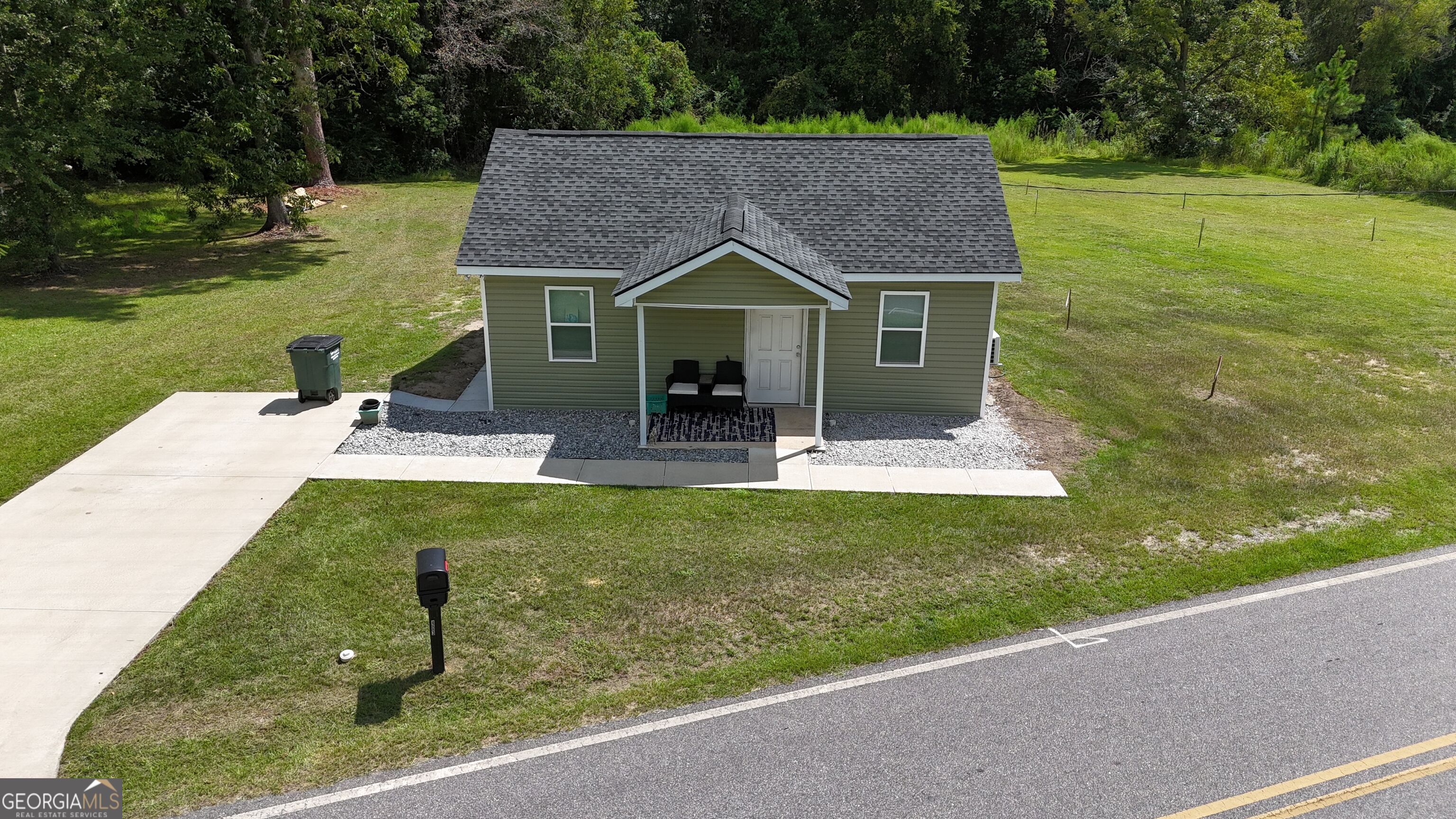 403 Auburn Road Property Photo 1