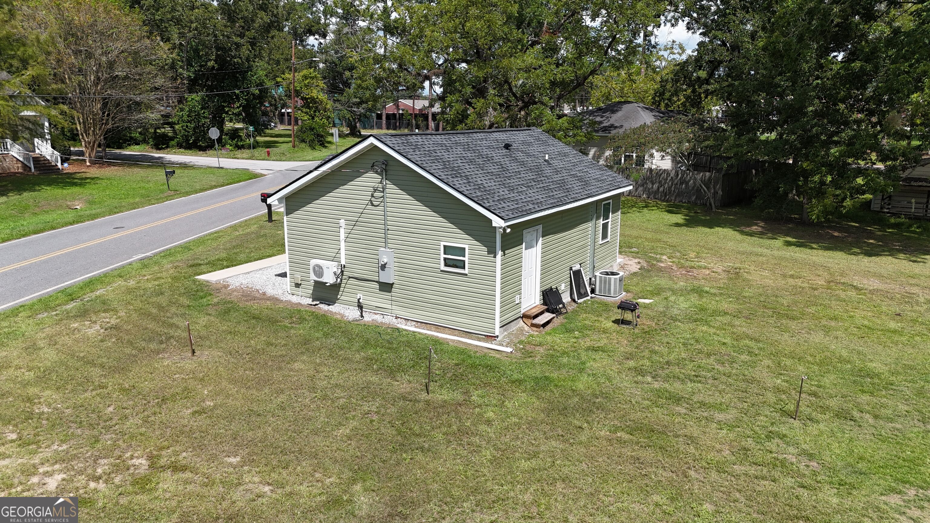403 Auburn Road Property Photo 3