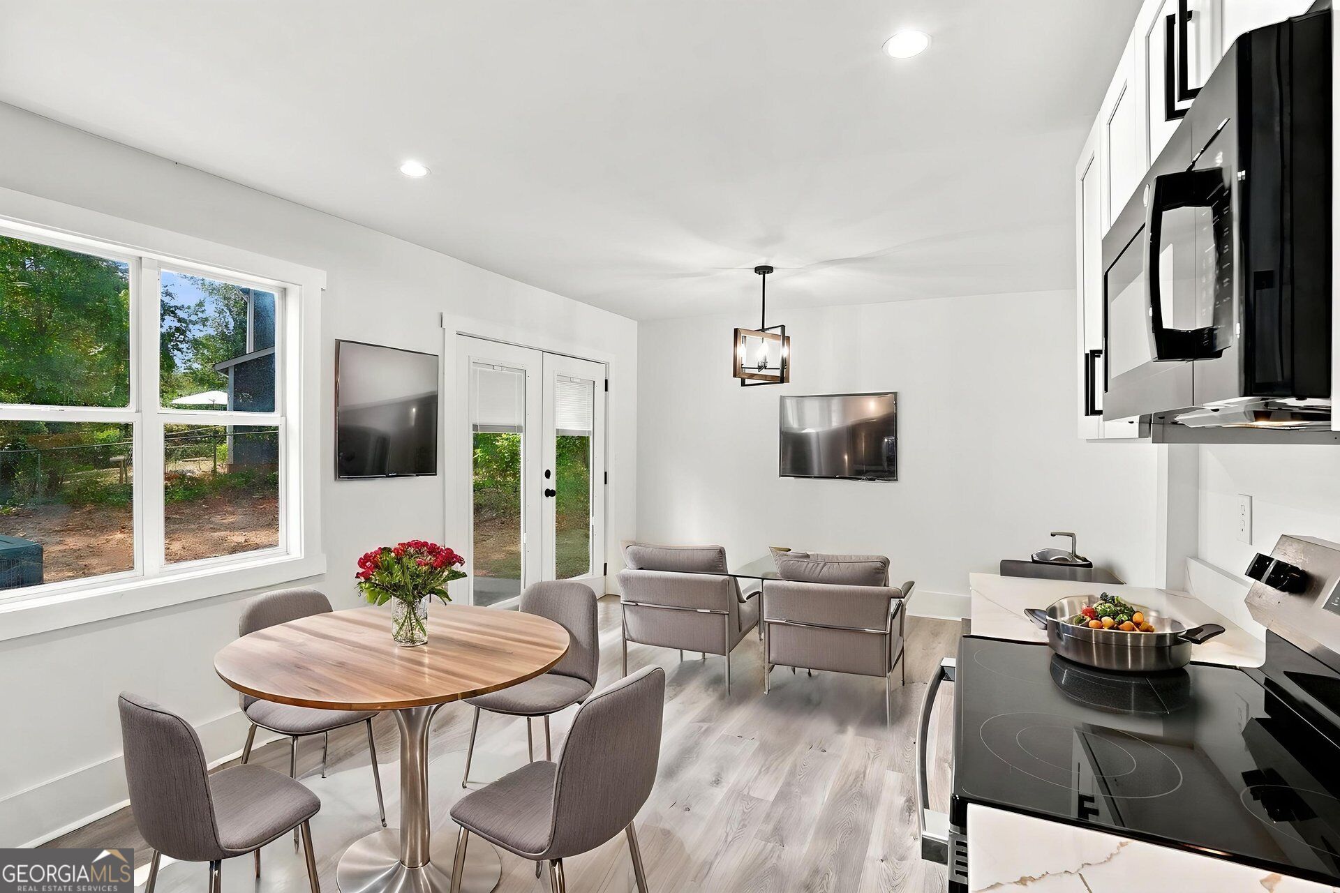 5441 Forest Path Court Property Photo 10