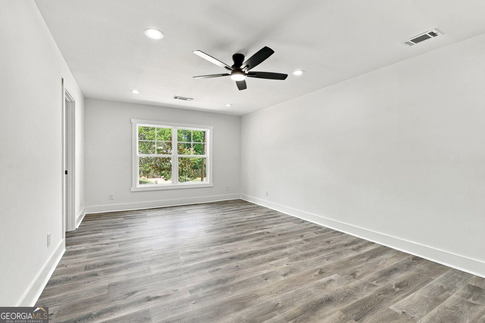 5441 Forest Path Court Property Photo 18