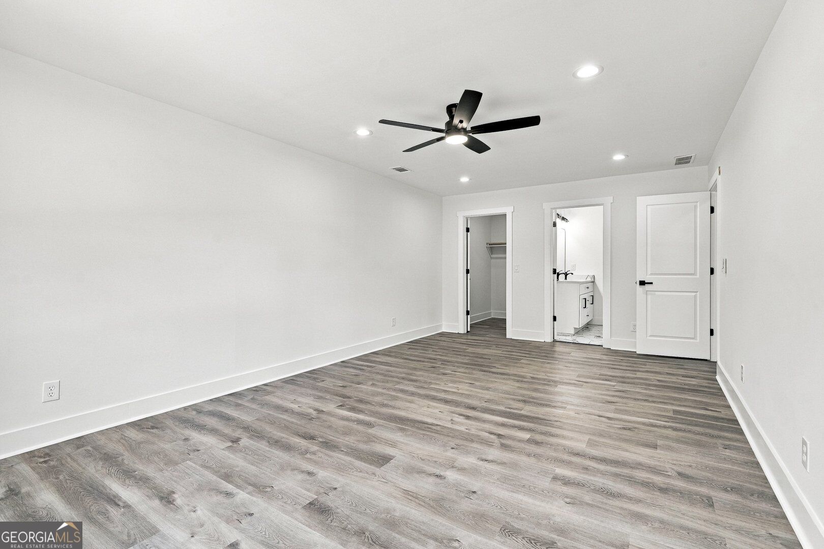 5441 Forest Path Court Property Photo 19