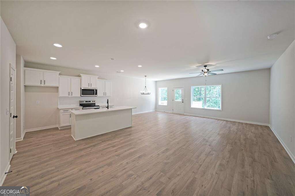 250 West Woods Drive Property Photo 4