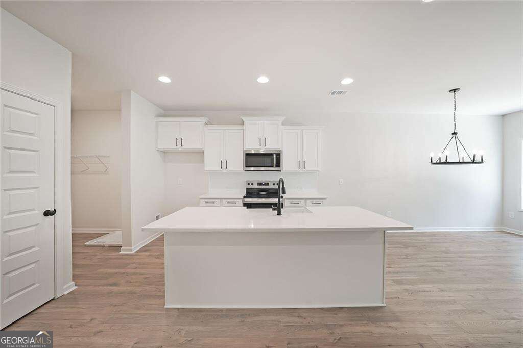 250 West Woods Drive Property Photo 8