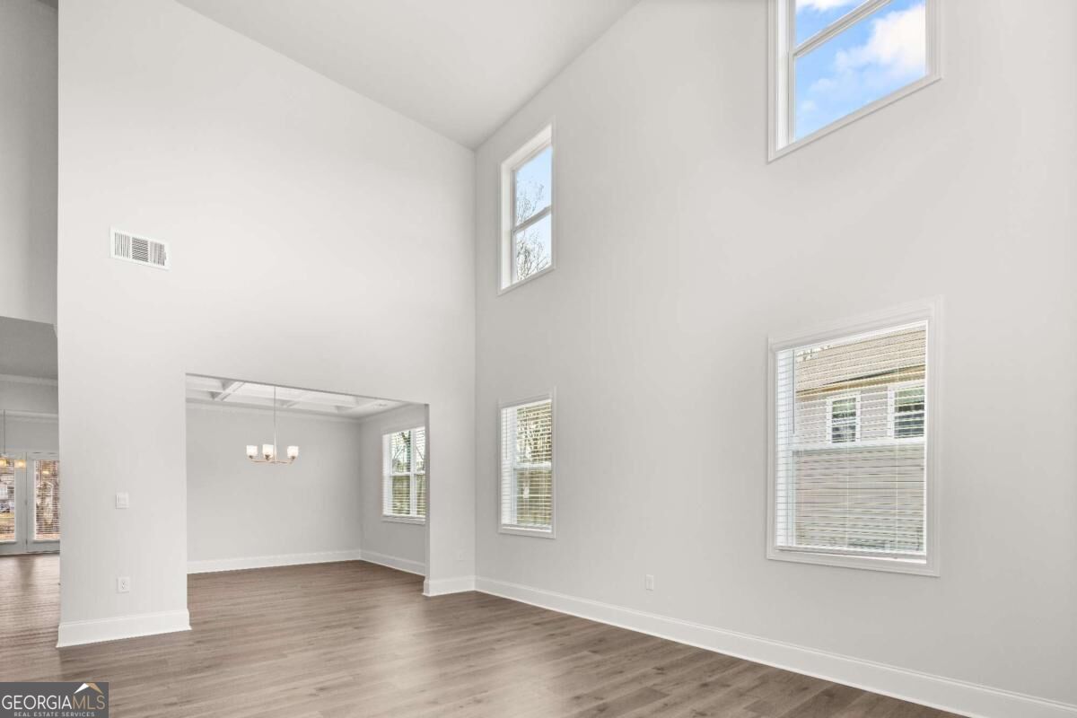5270 Blue Bird Path Property Photo 6