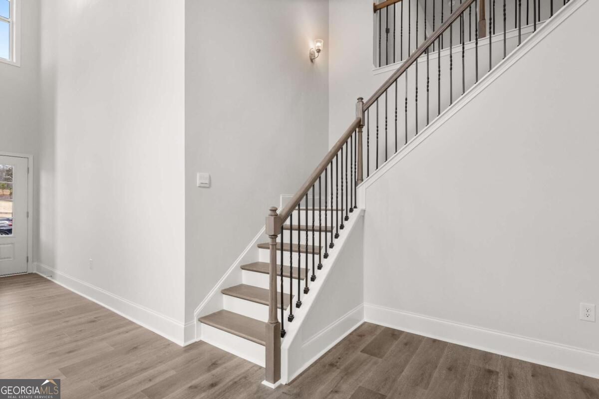 5270 Blue Bird Path Property Photo 9