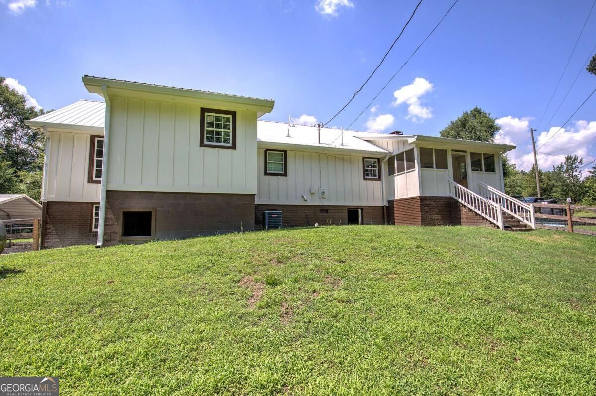 779 Polk Lane Property Photo 2