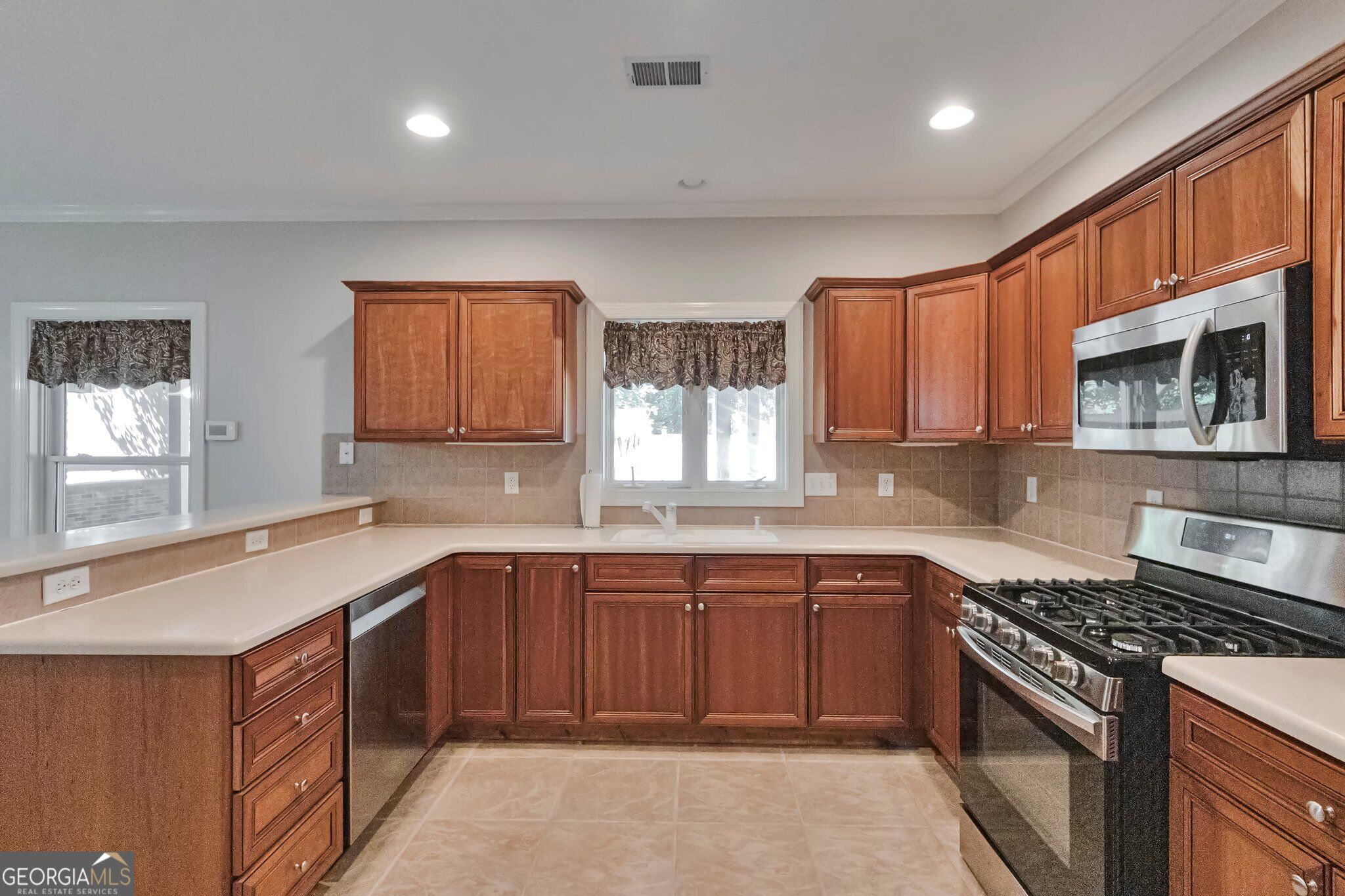 1421 Castlebrooke Way Property Photo 44