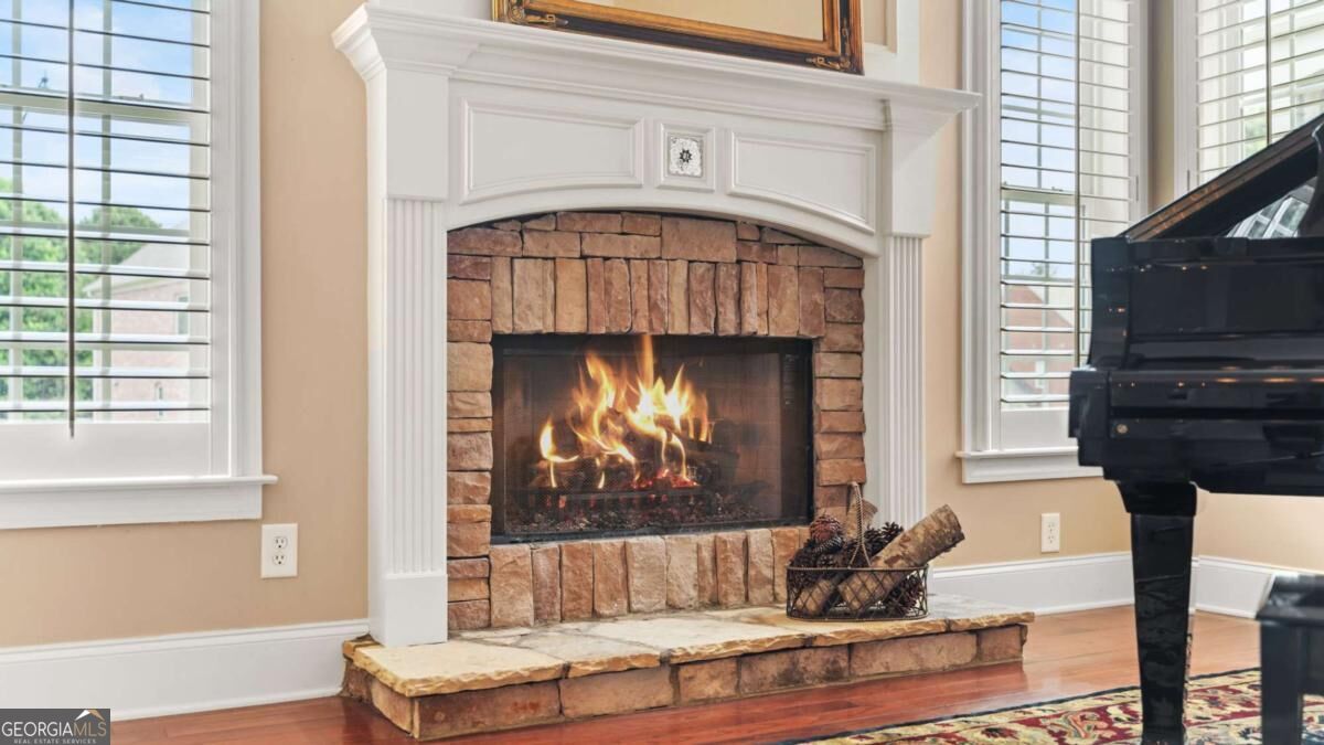 5010 Collins Lake Drive Property Photo 5