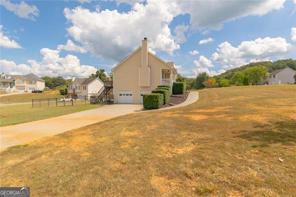 2 Court Crossing Property Photo 4