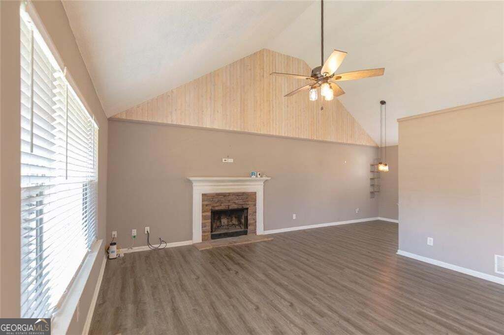2 Court Crossing Property Photo 10