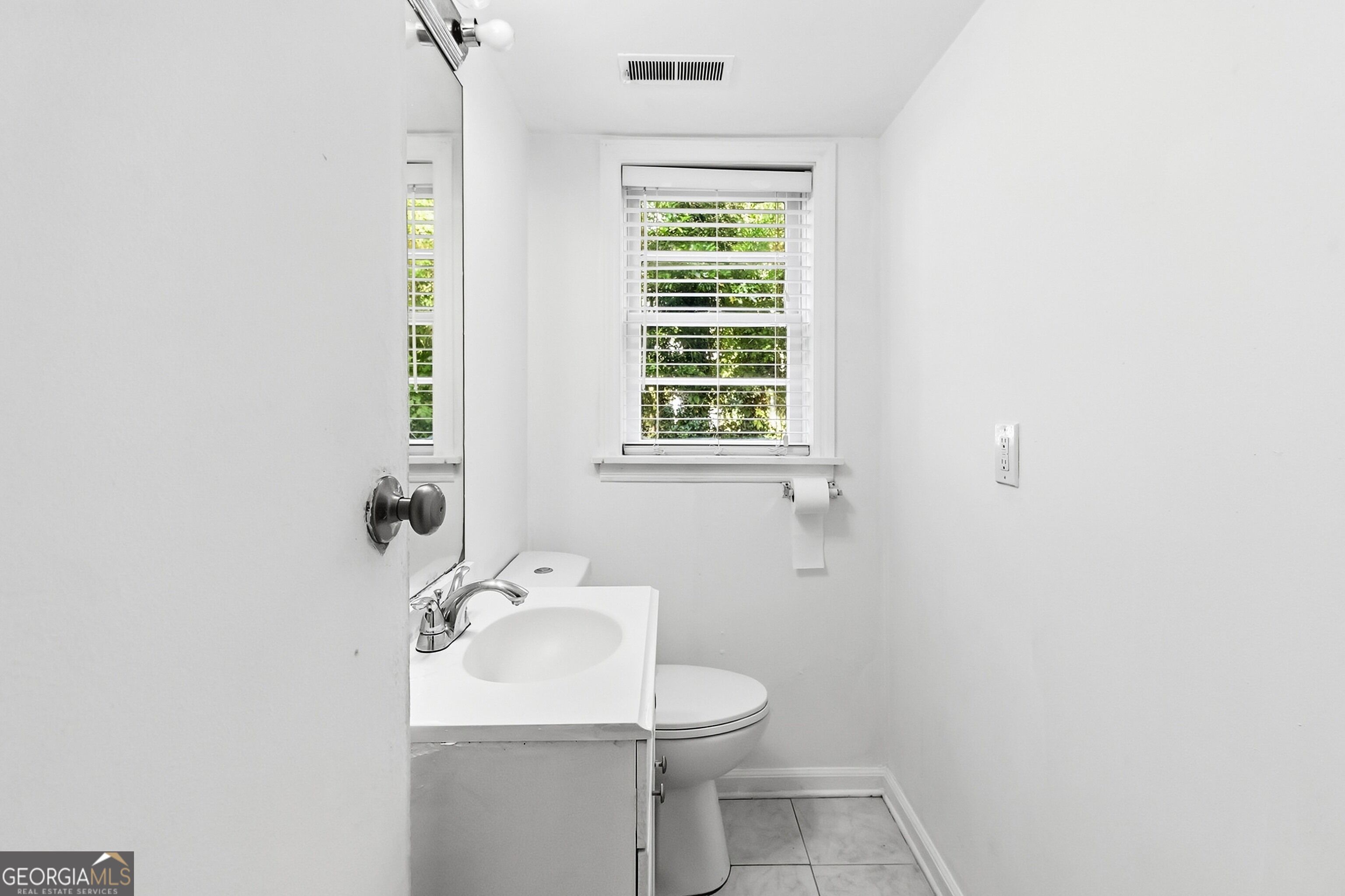 4348 Executive Drive Property Photo 14