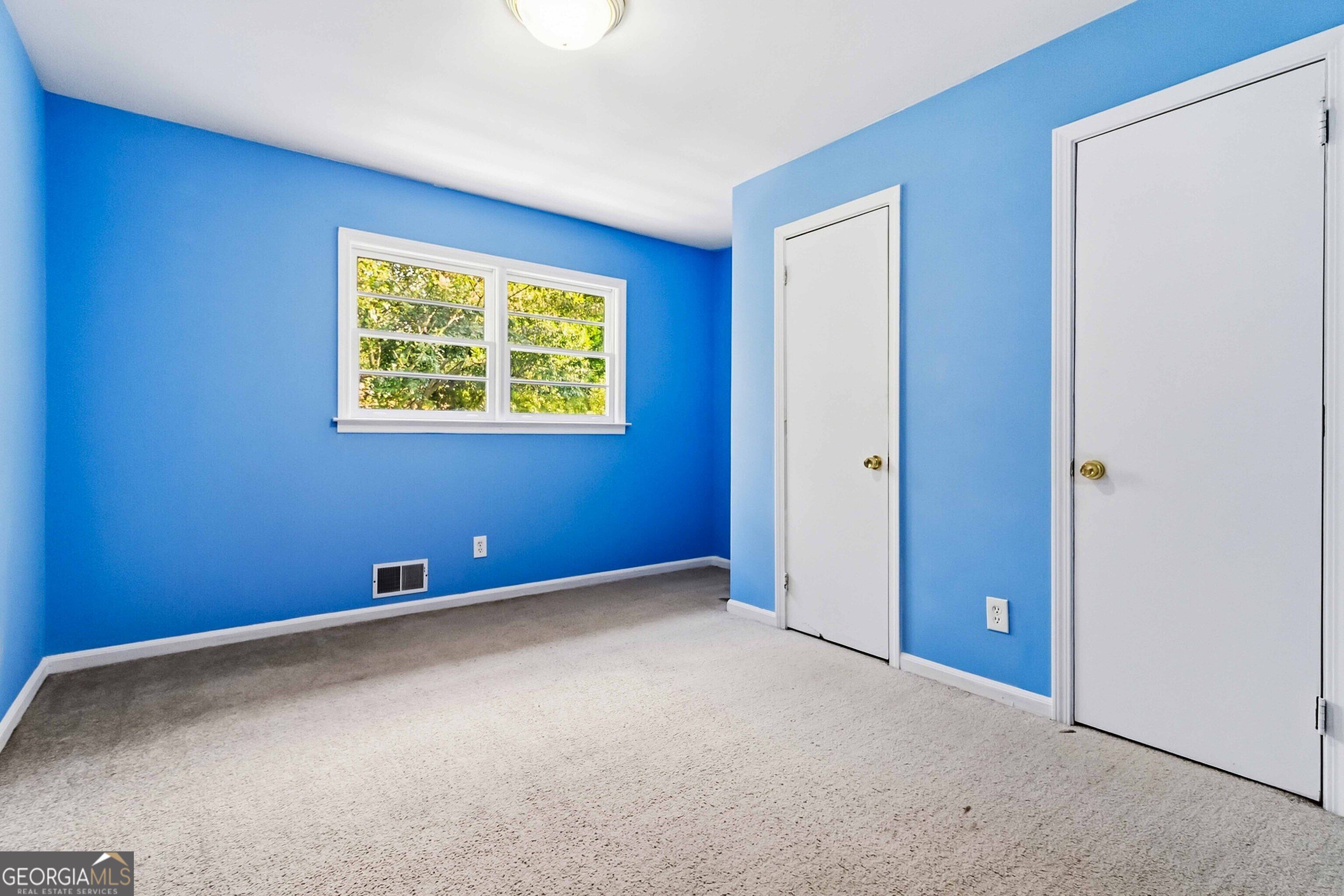4348 Executive Drive Property Photo 15