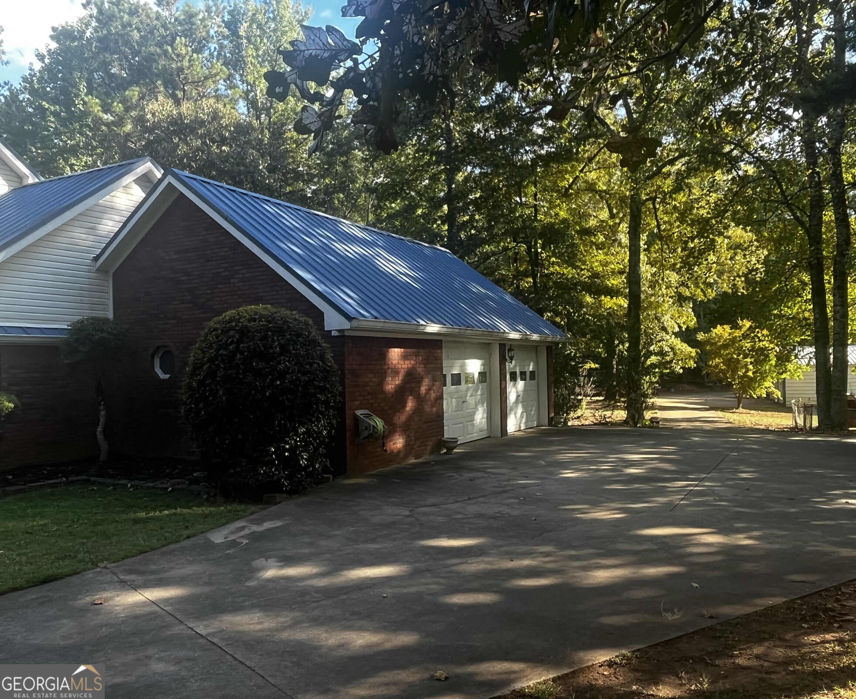1034 County Road 520 Property Photo 5