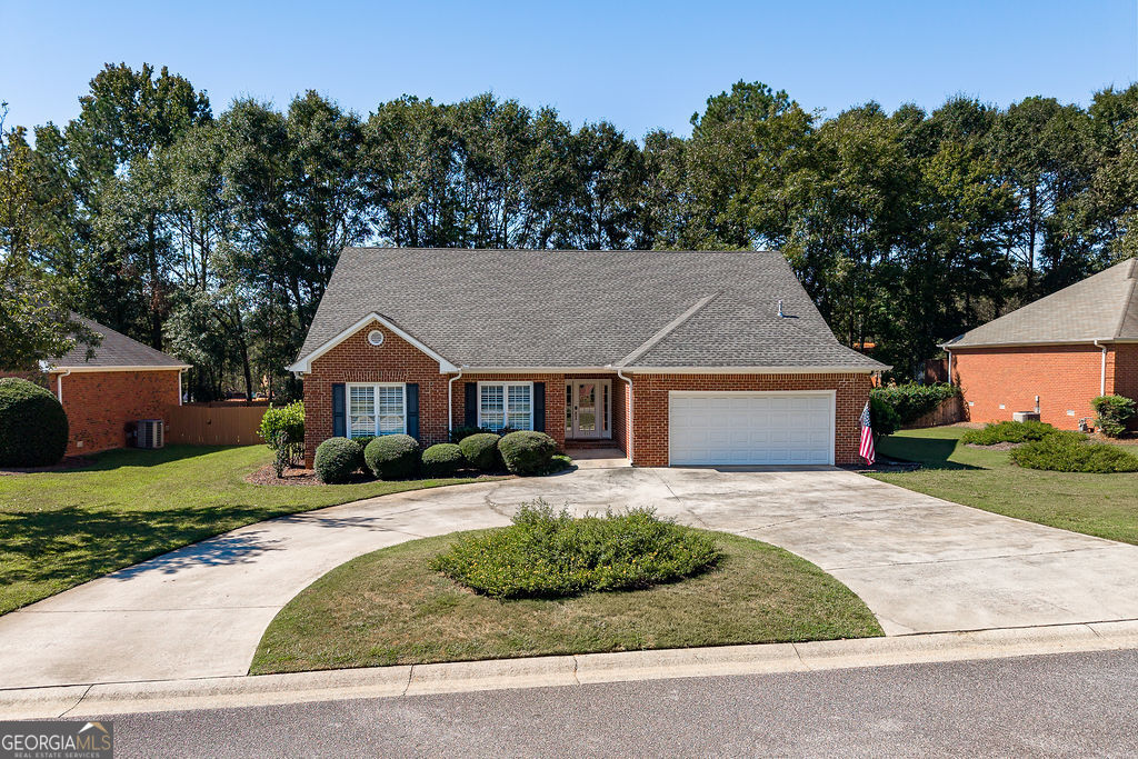 850 Saint Ives Lane Property Photo 1