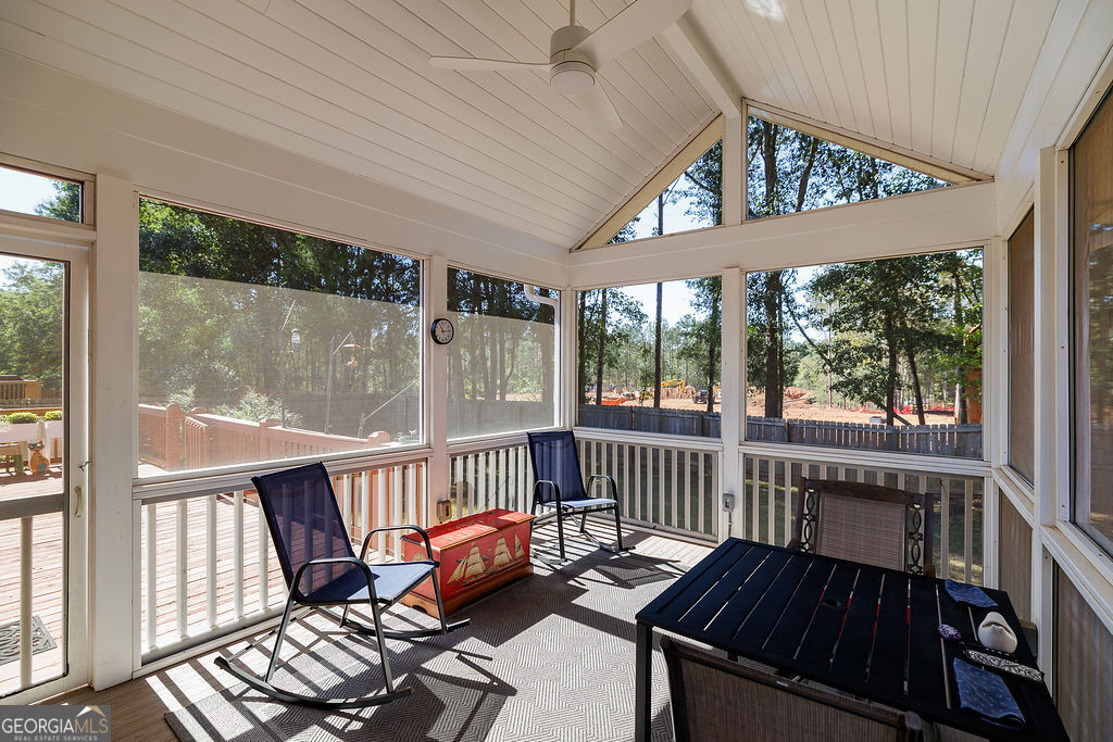 850 Saint Ives Lane Property Photo 18