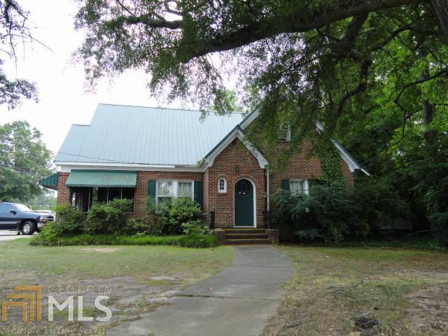 165 A&B N Broad St Property Photo 1