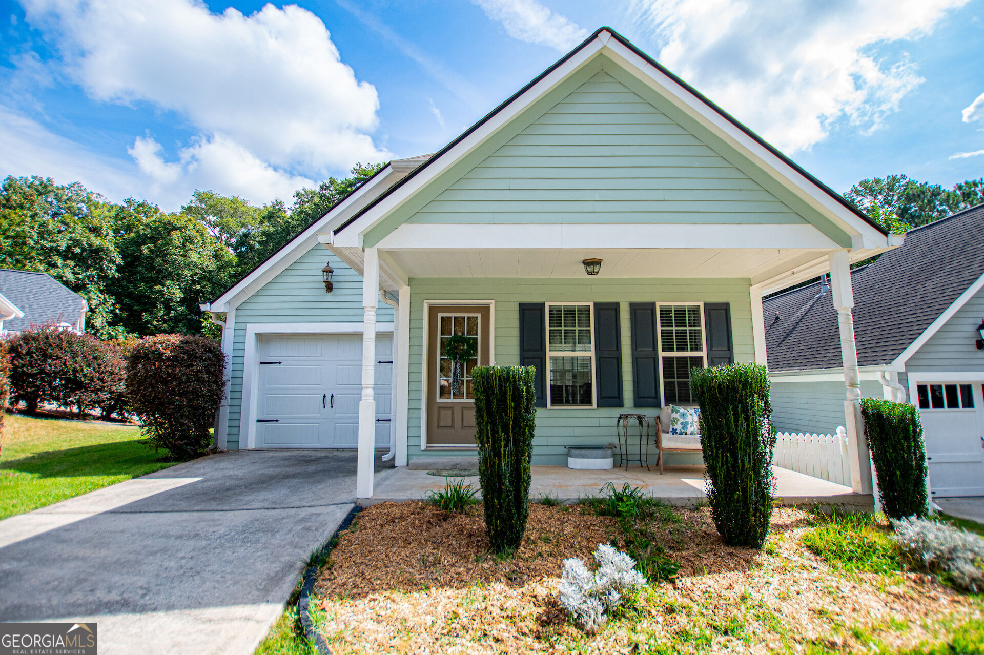 249 Katherine Court Property Photo 4