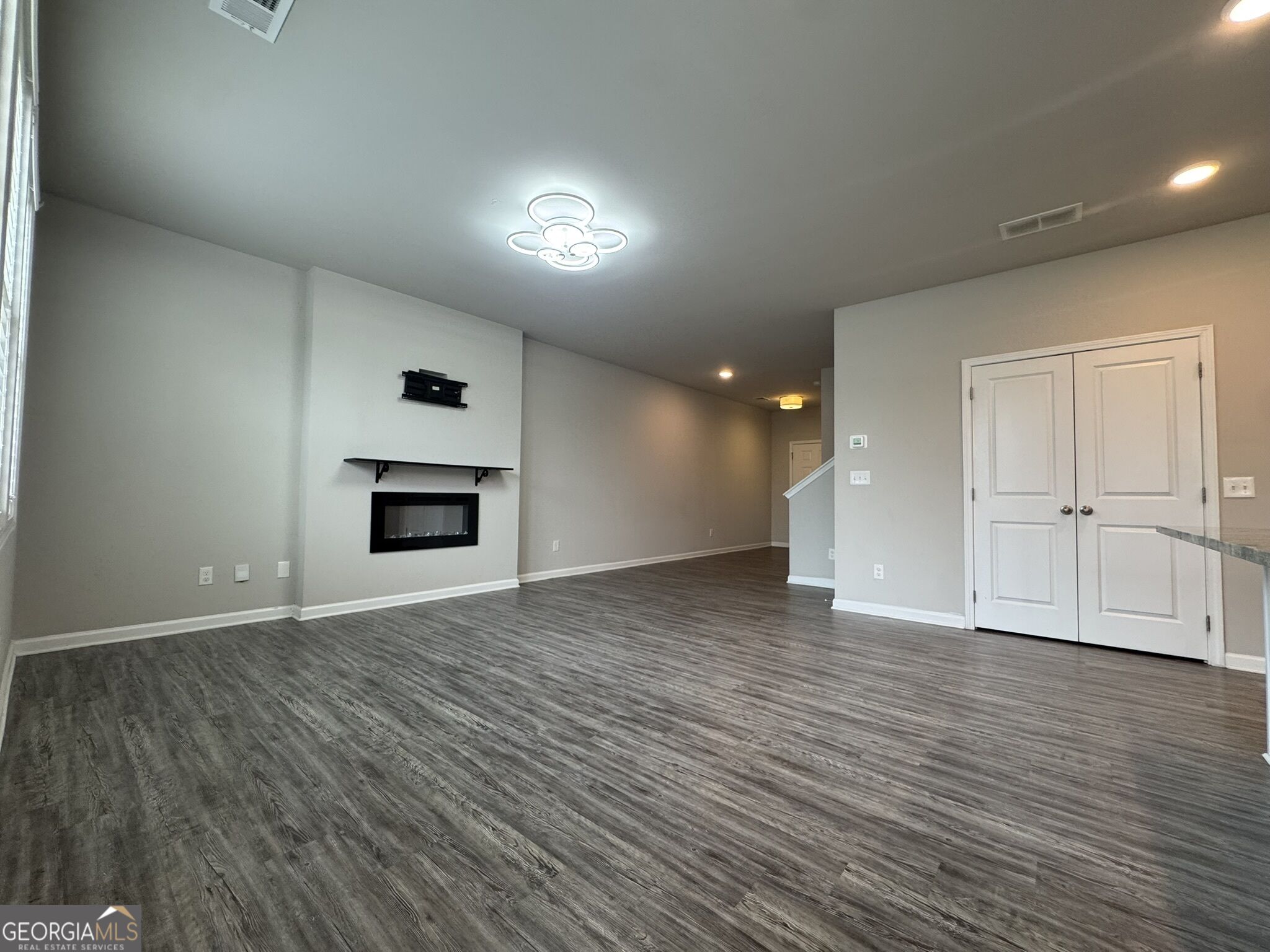 138 Millers Lane Property Photo 6