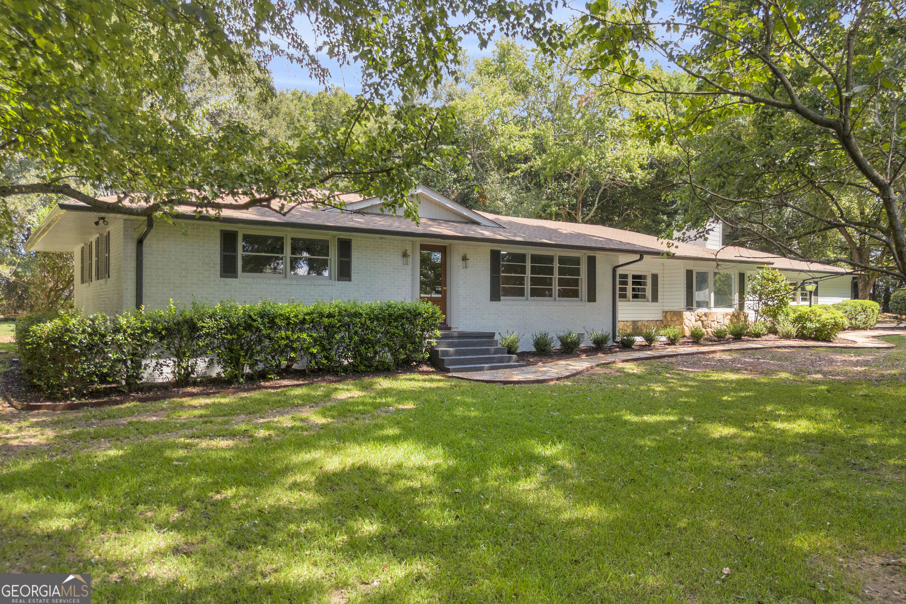921 Highway 72 E Property Photo 1
