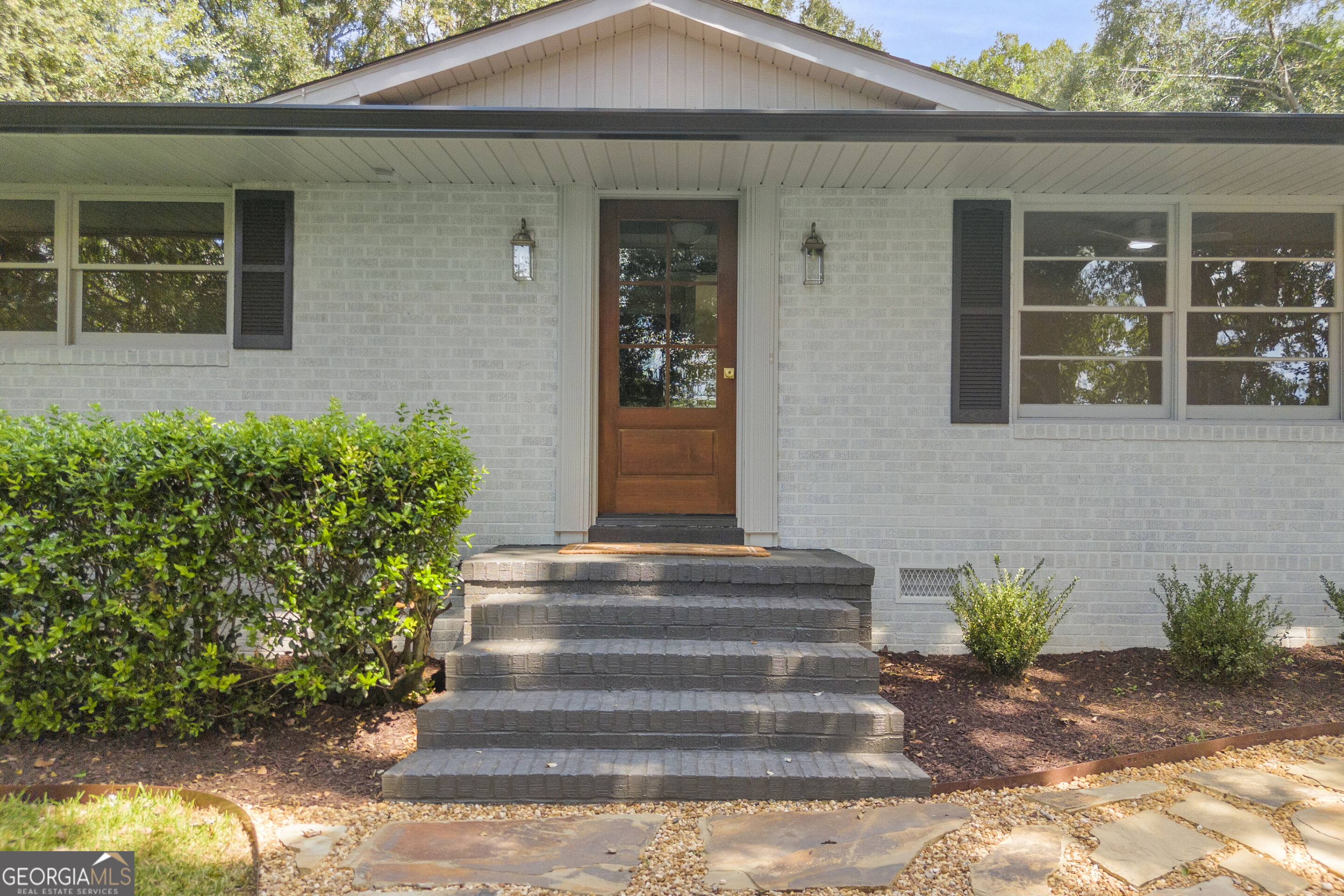 921 Highway 72 E Property Photo 4