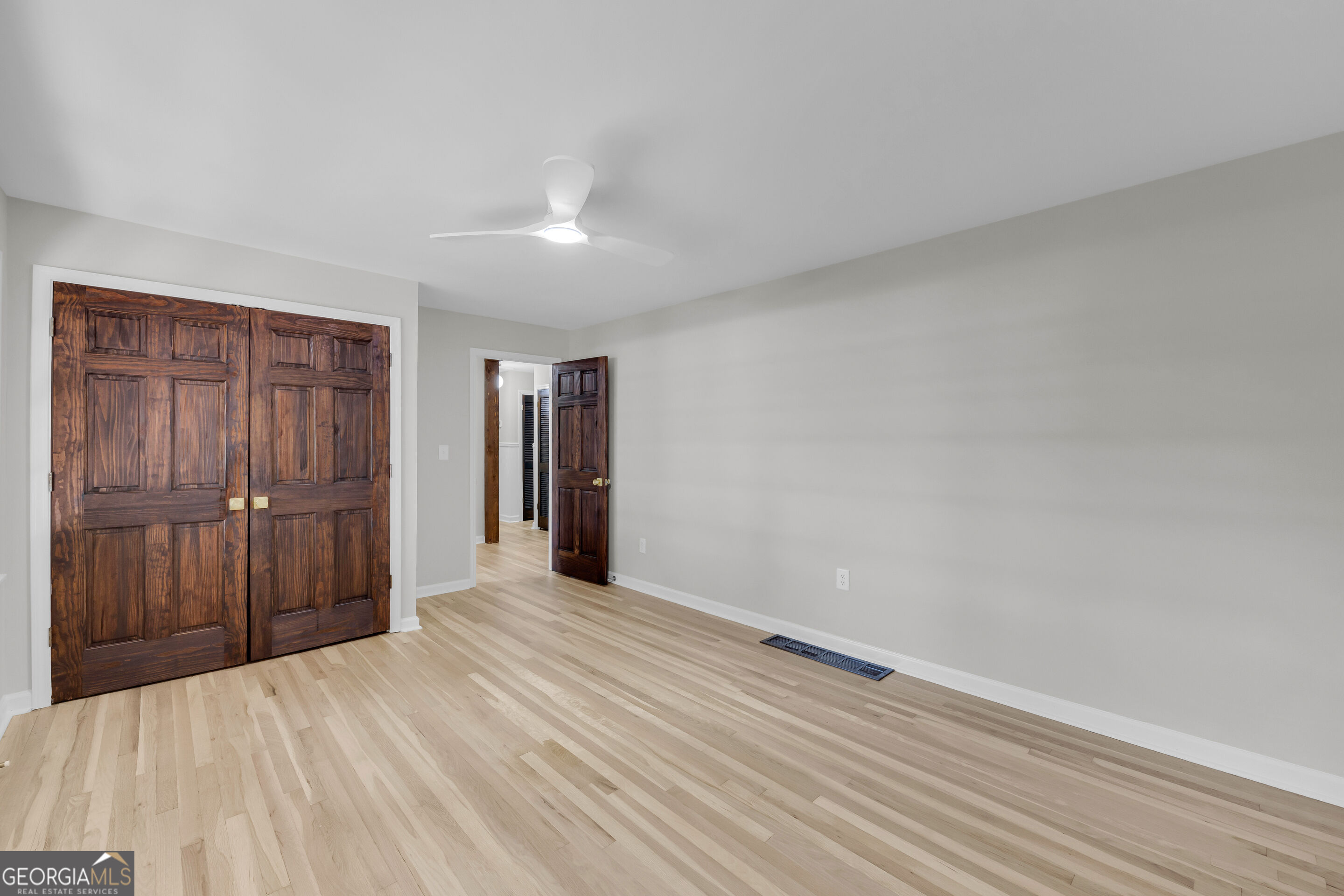 921 Highway 72 E Property Photo 7