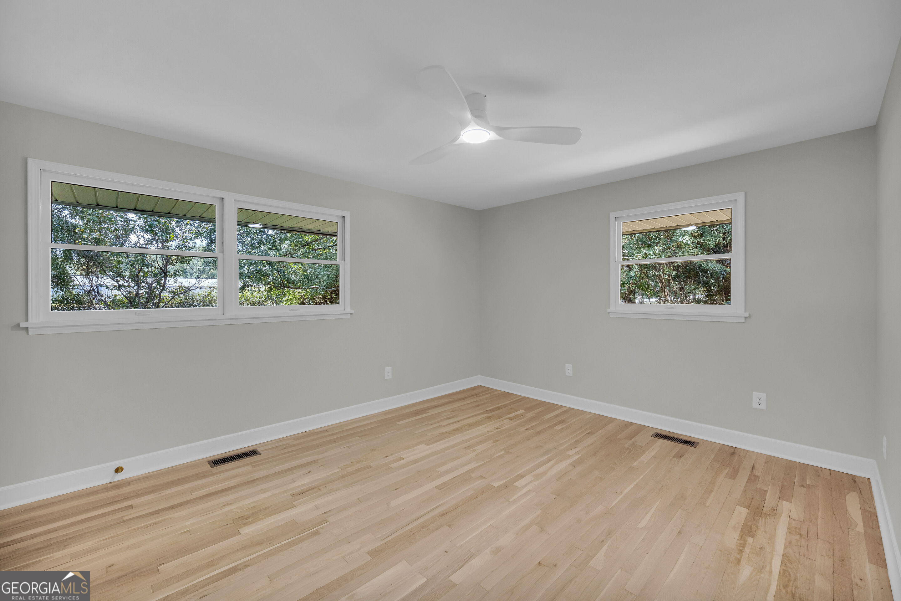 921 Highway 72 E Property Photo 12