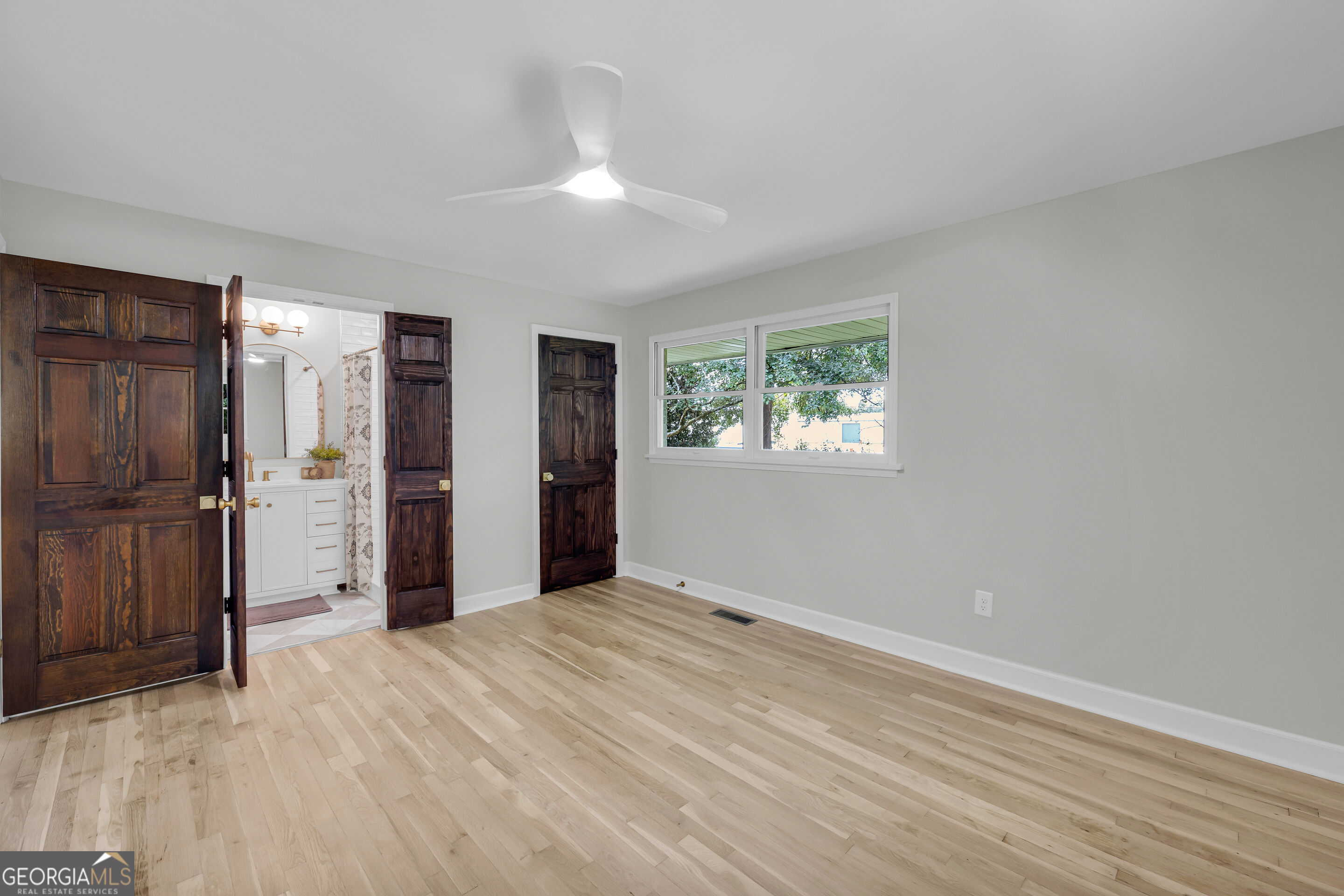 921 Highway 72 E Property Photo 13