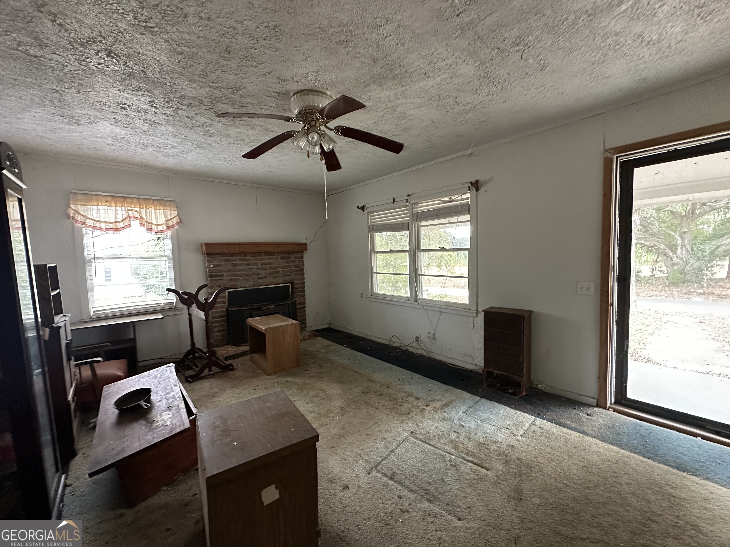 5921 9th Avenue Property Photo 5