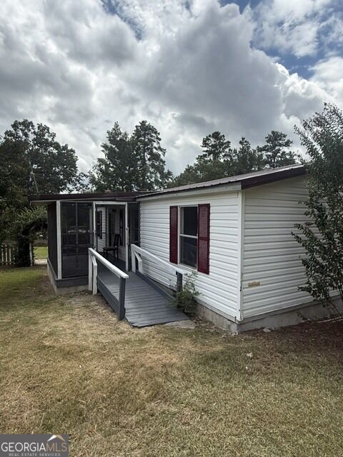 221 Lee Property Photo 3