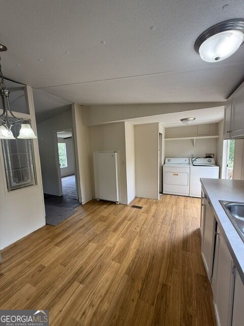 221 Lee Property Photo 10