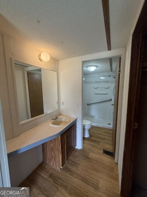221 Lee Property Photo 14