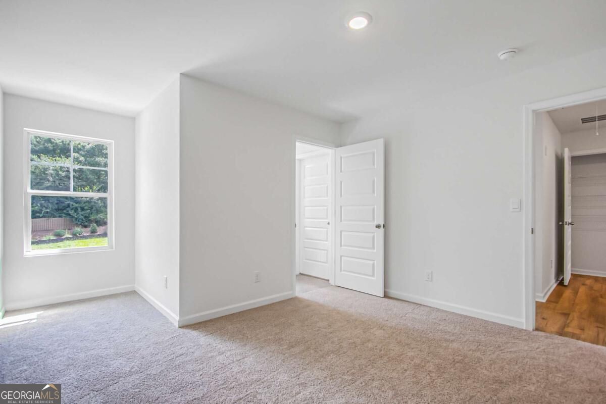 3592 Rowlett Street Property Photo 18