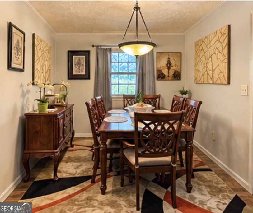 5846 Fox Run Property Photo 5