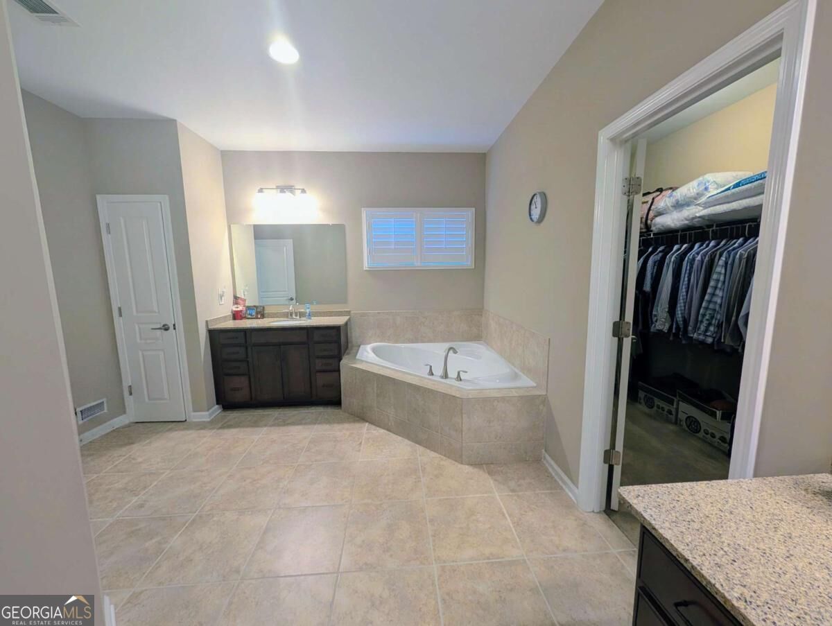 4083 Roberts Crest Drive Property Photo 9