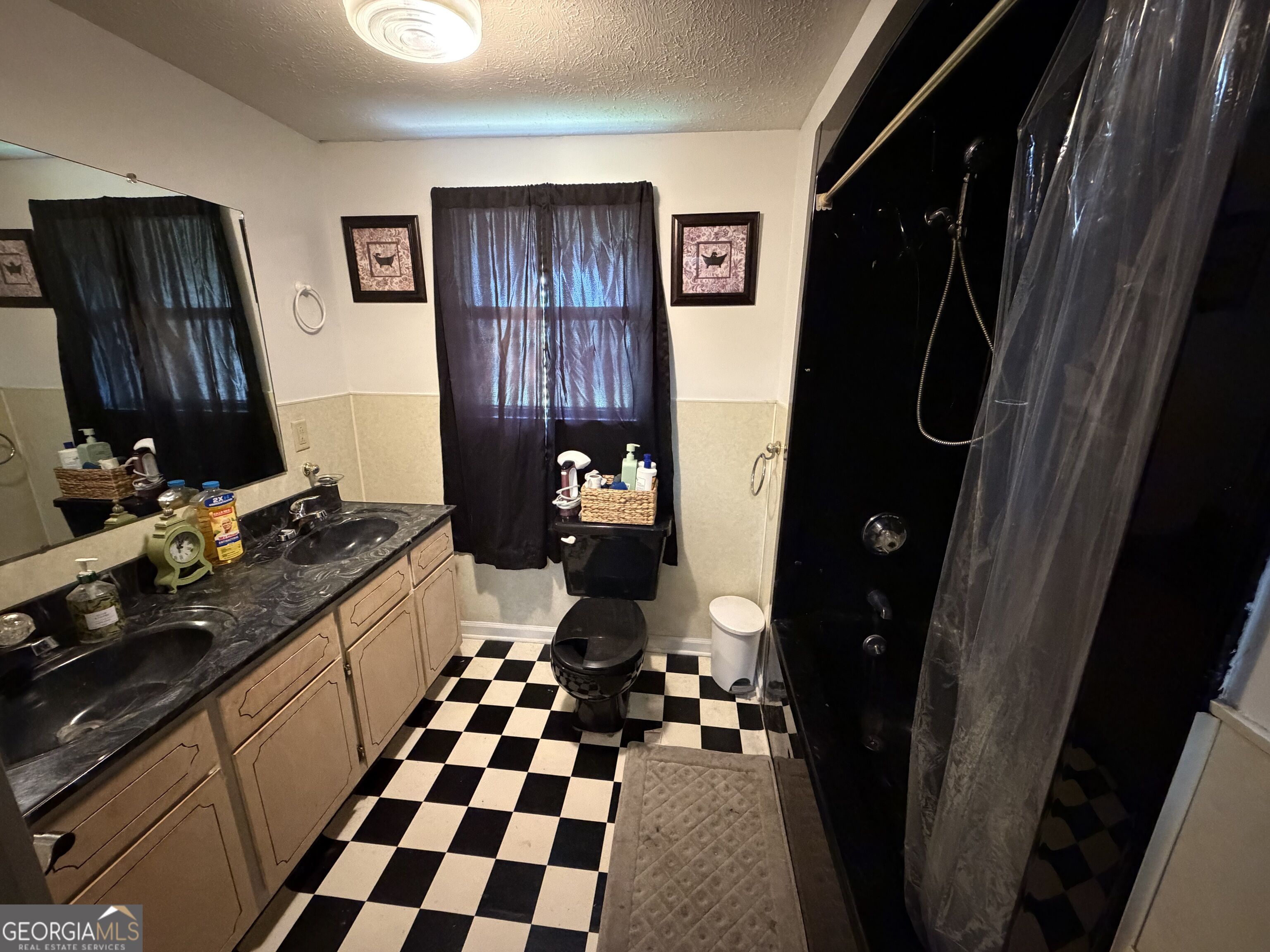 2438 Montrose Allentown Road Property Photo 4