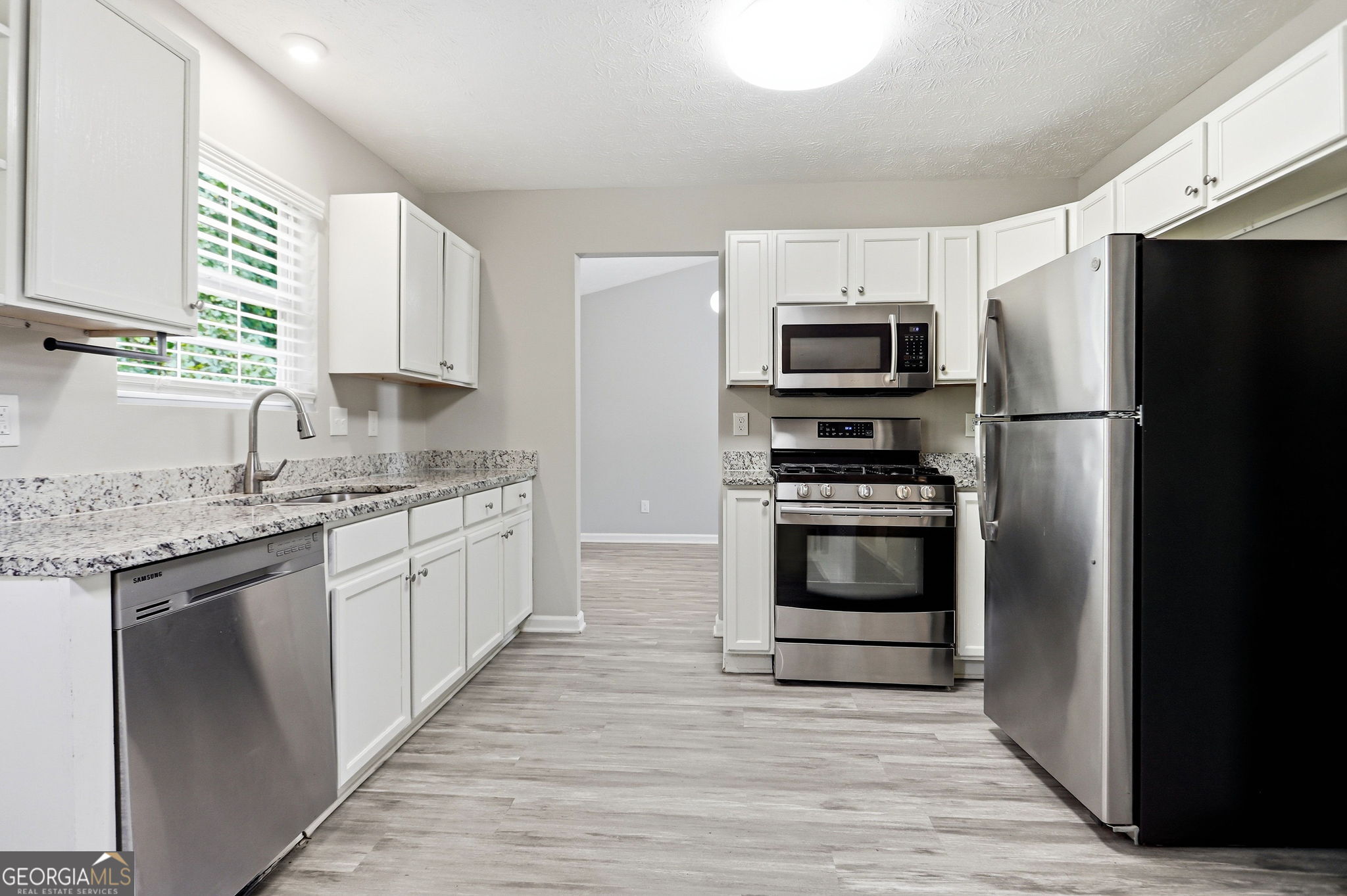 2201 Clayton Ridge Property Photo 7