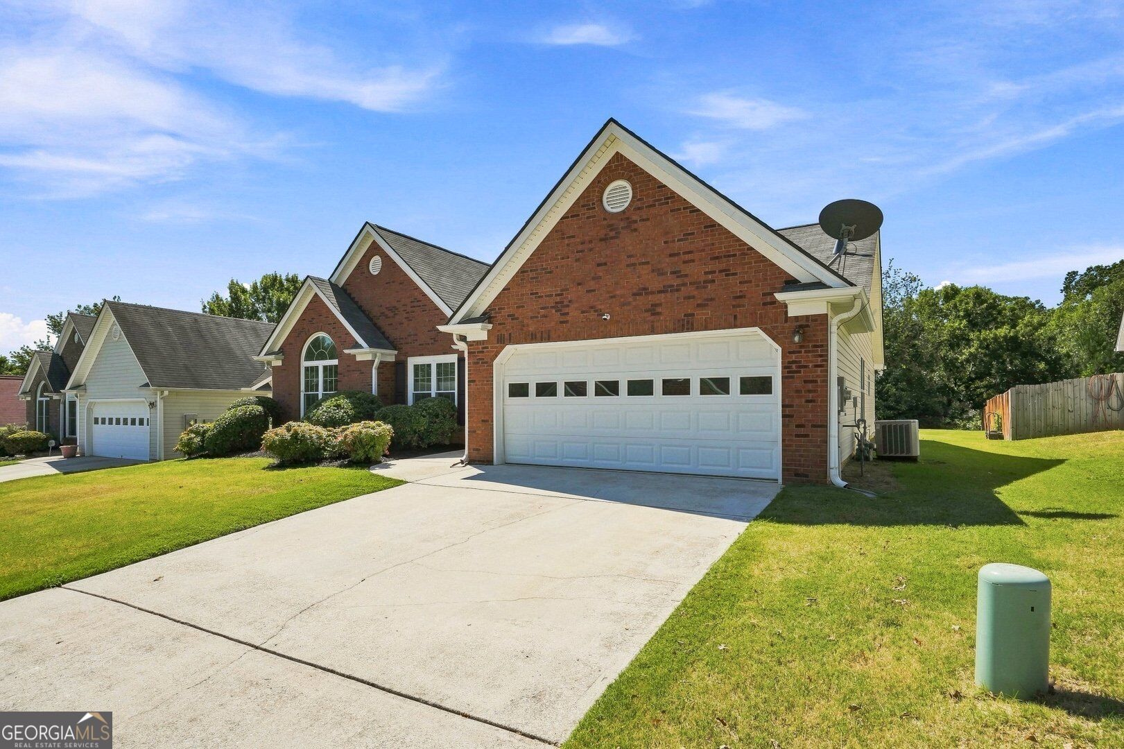 2762 Hillvale Cove Way Property Photo 7