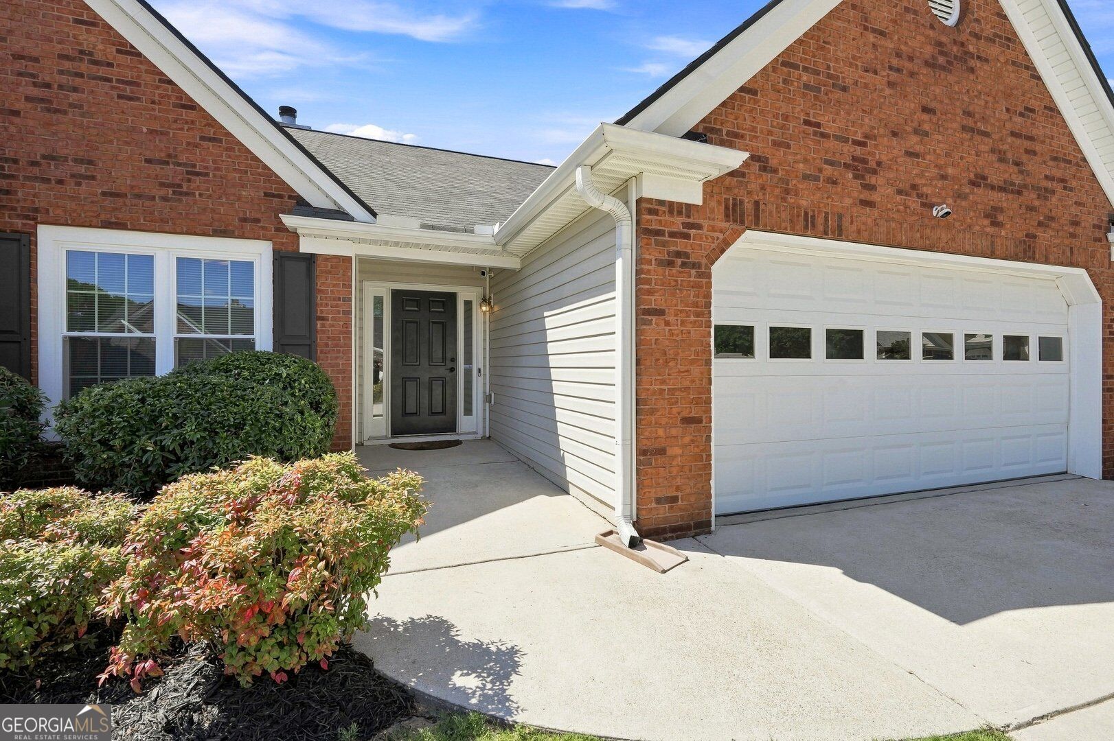 2762 Hillvale Cove Way Property Photo 8