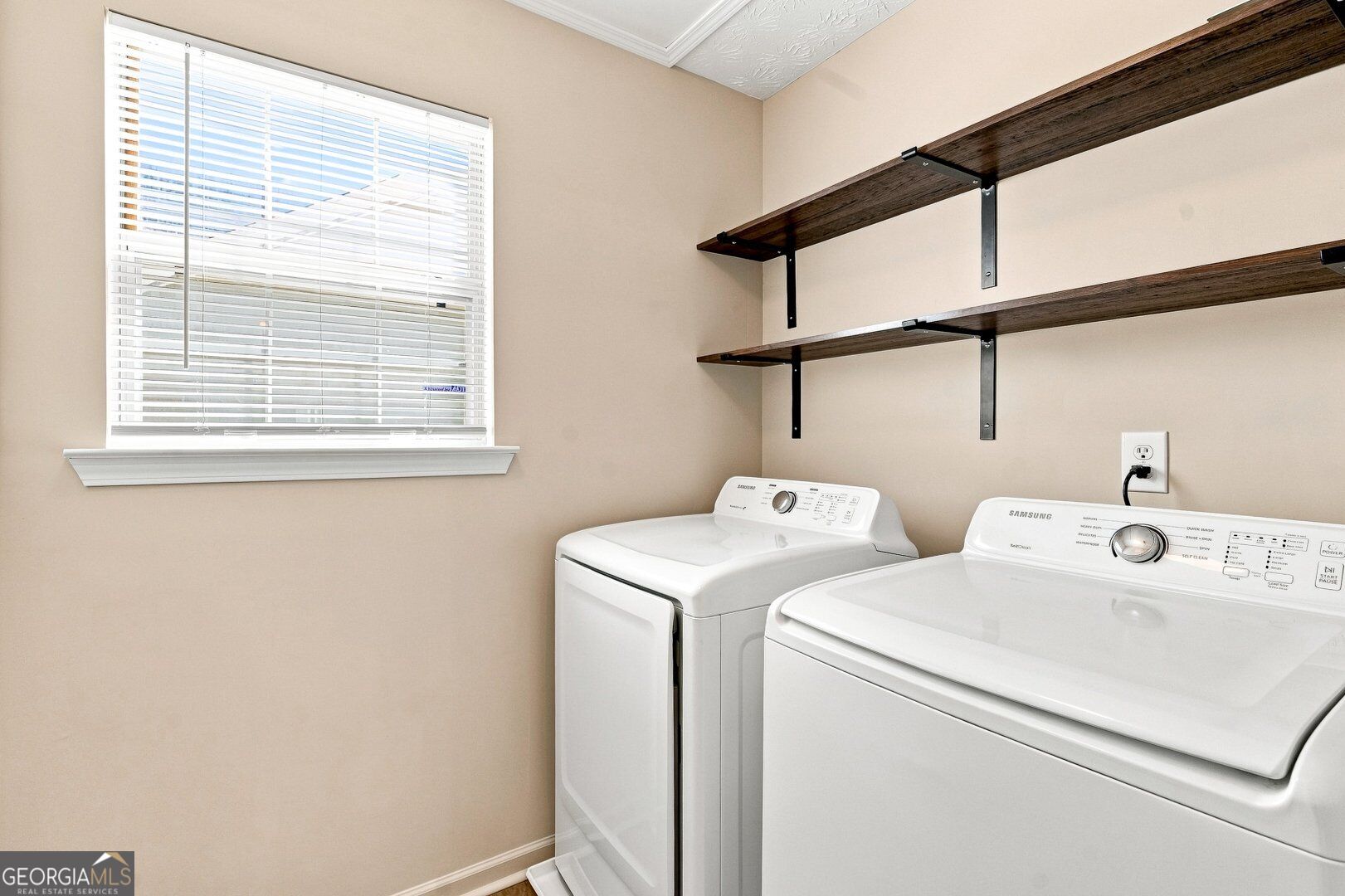 2762 Hillvale Cove Way Property Photo 32