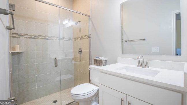 200 Savannah Way Property Photo 9
