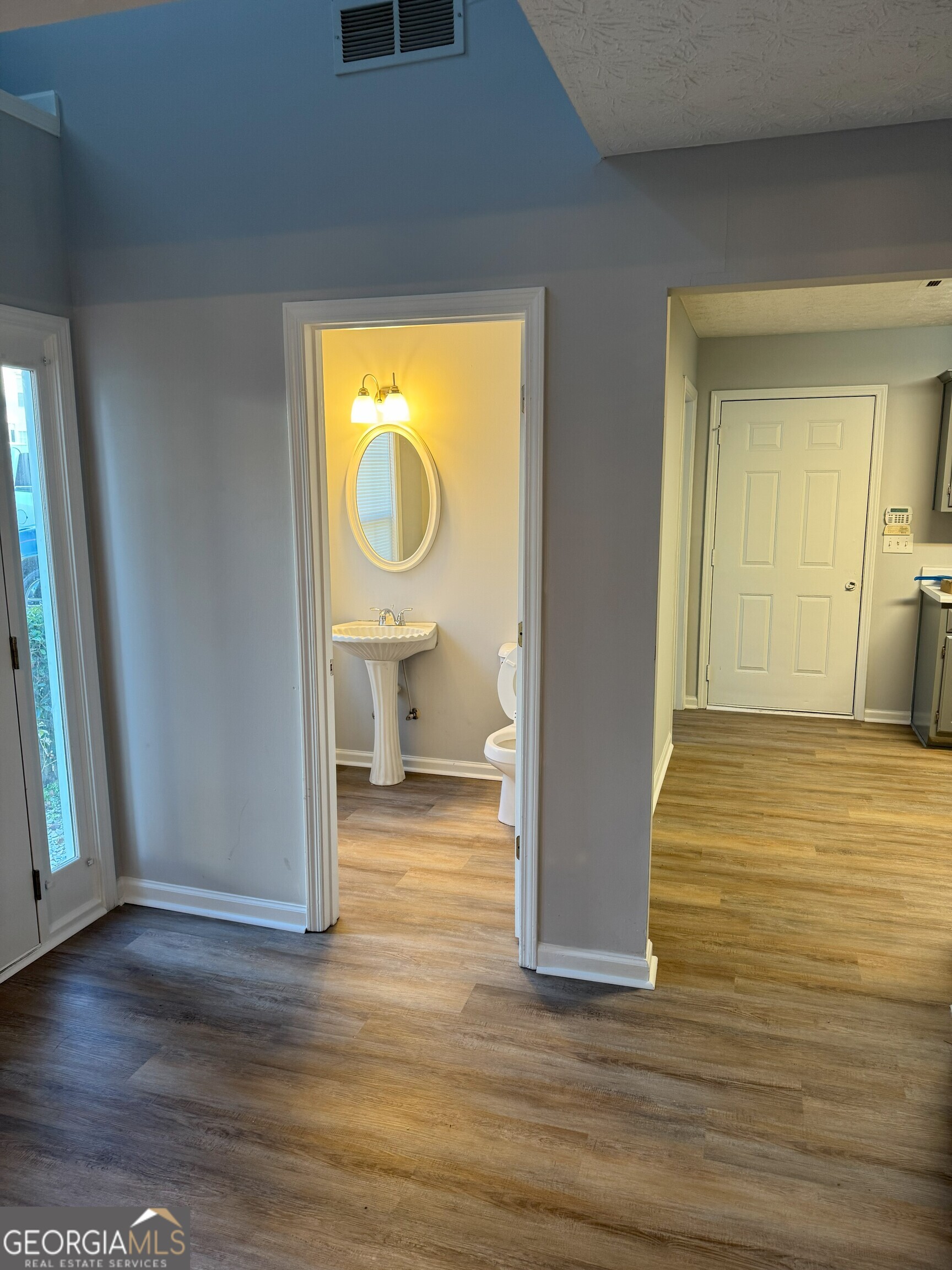 3033 Winding Grove Drive Property Photo 4