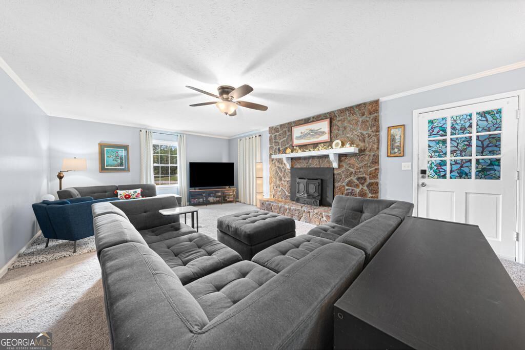 1825 Fork Creek Circle Property Photo 5