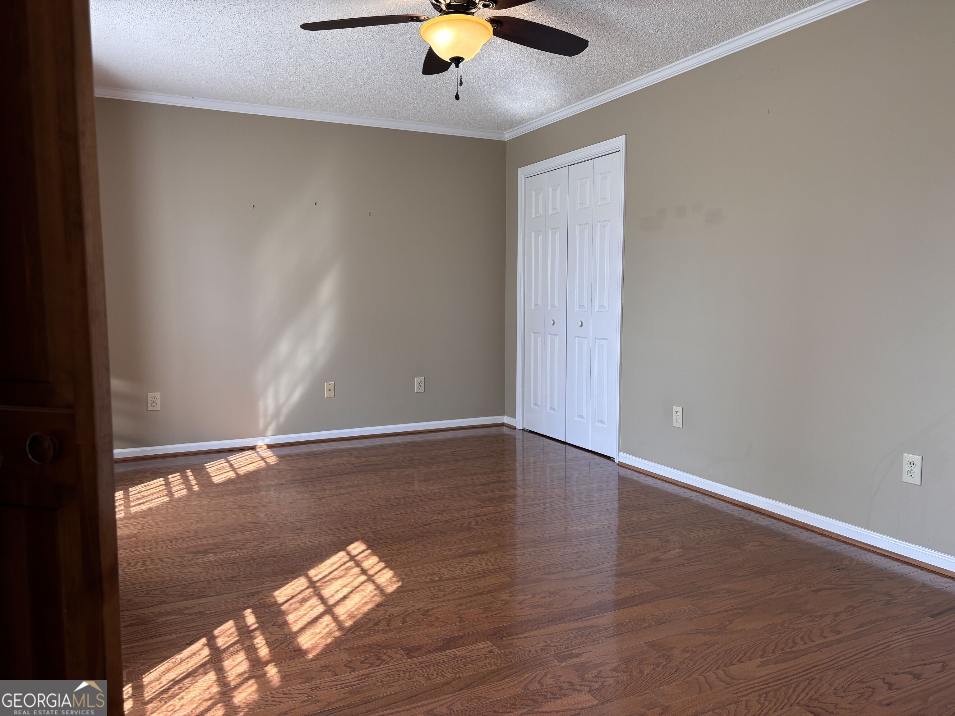 1030 Windridge Drive Property Photo 6